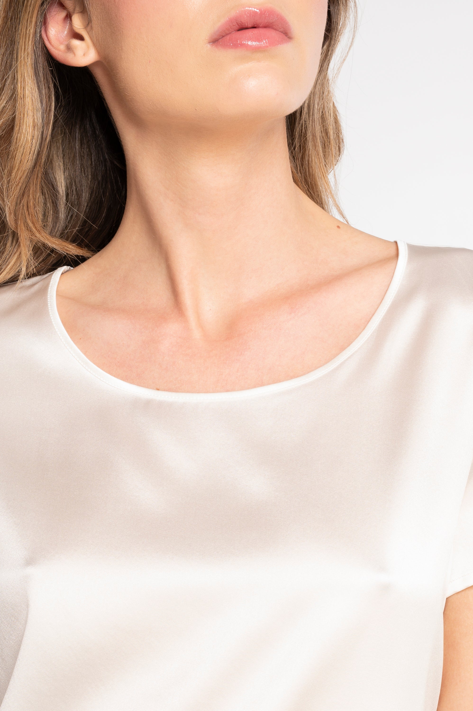 Top en soie stretch à manches courtes 10308