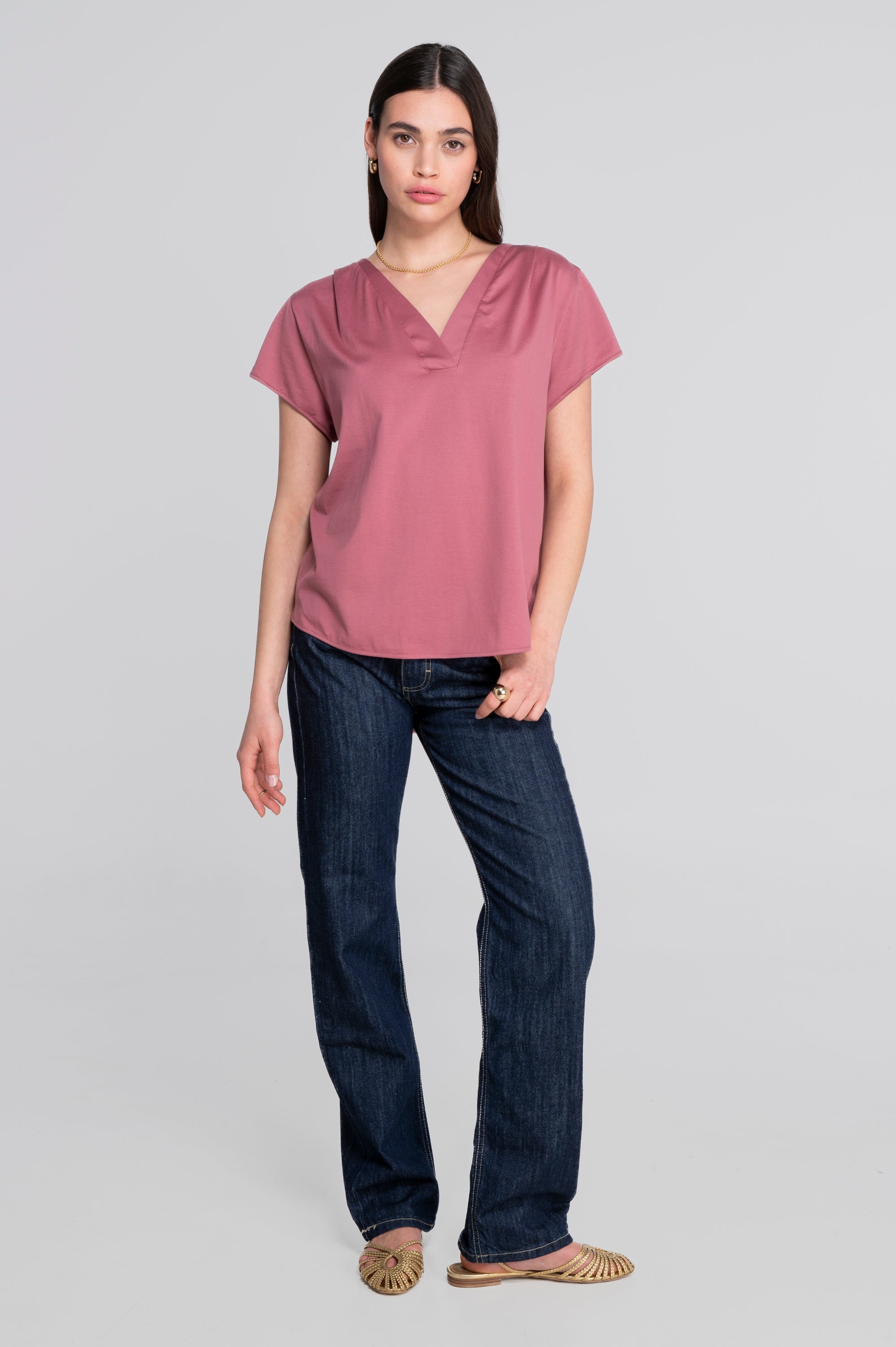 V neck flared T-shirt in jersey cotton 407