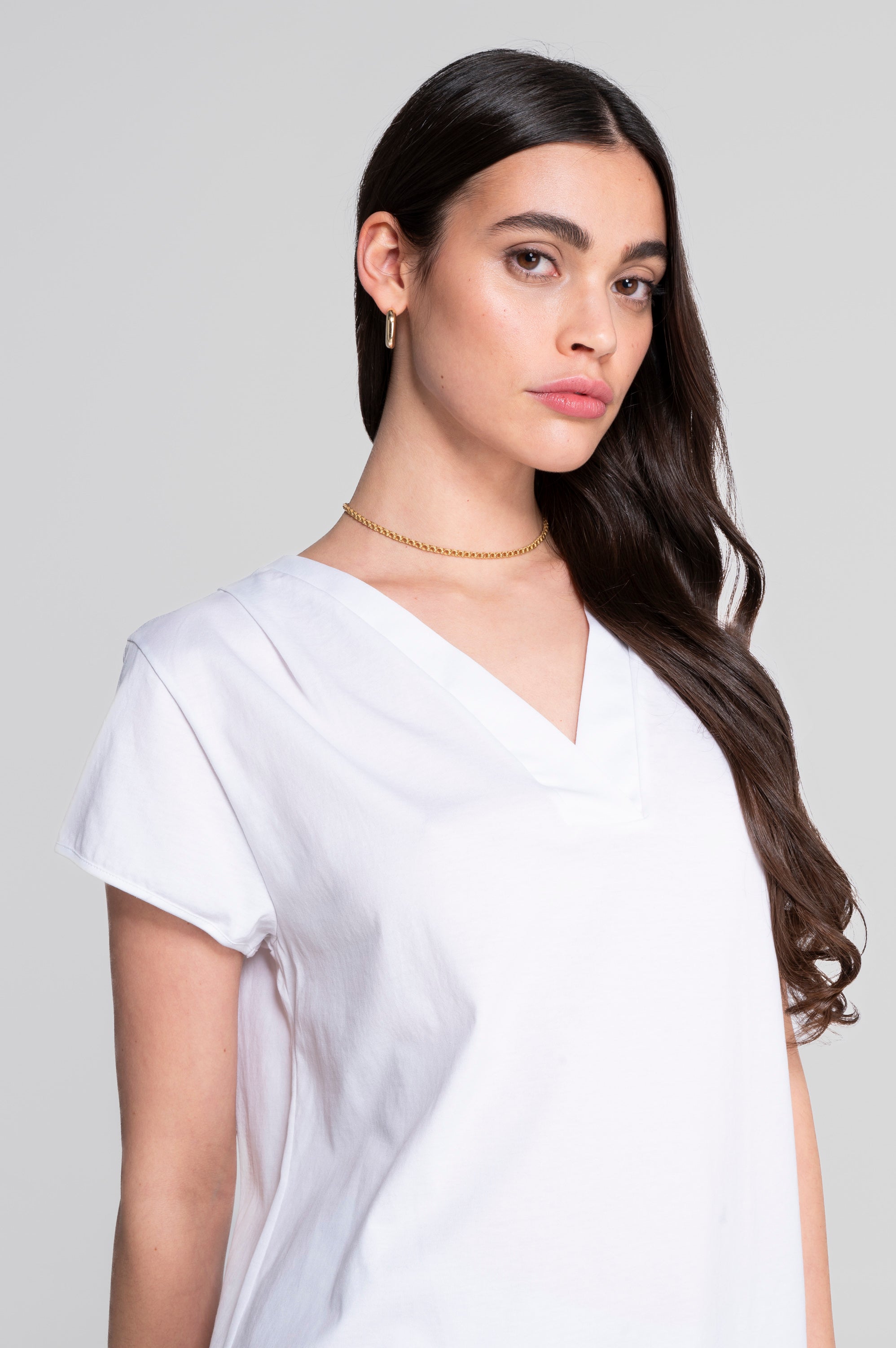 V neck flared T-shirt in jersey cotton 407