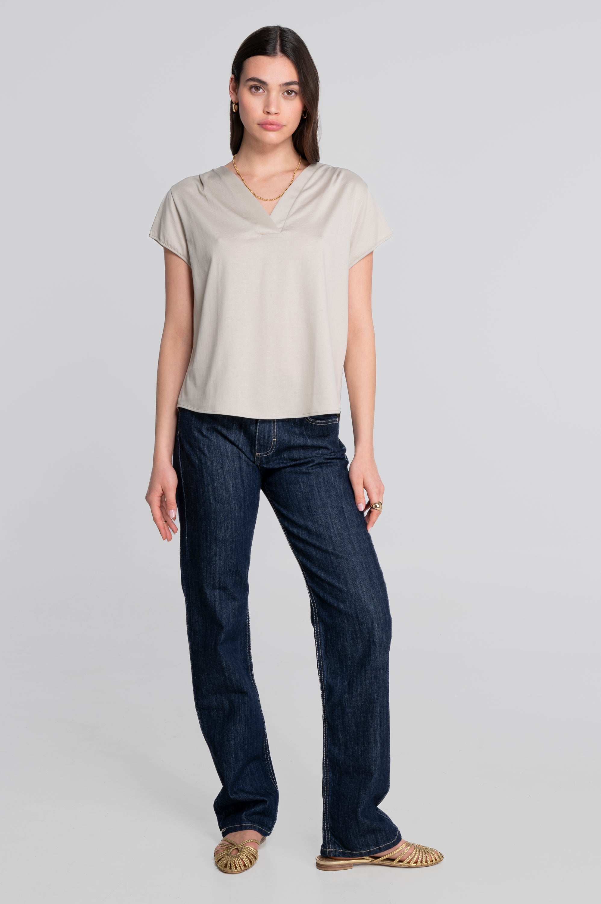 V neck flared T-shirt in jersey cotton 407