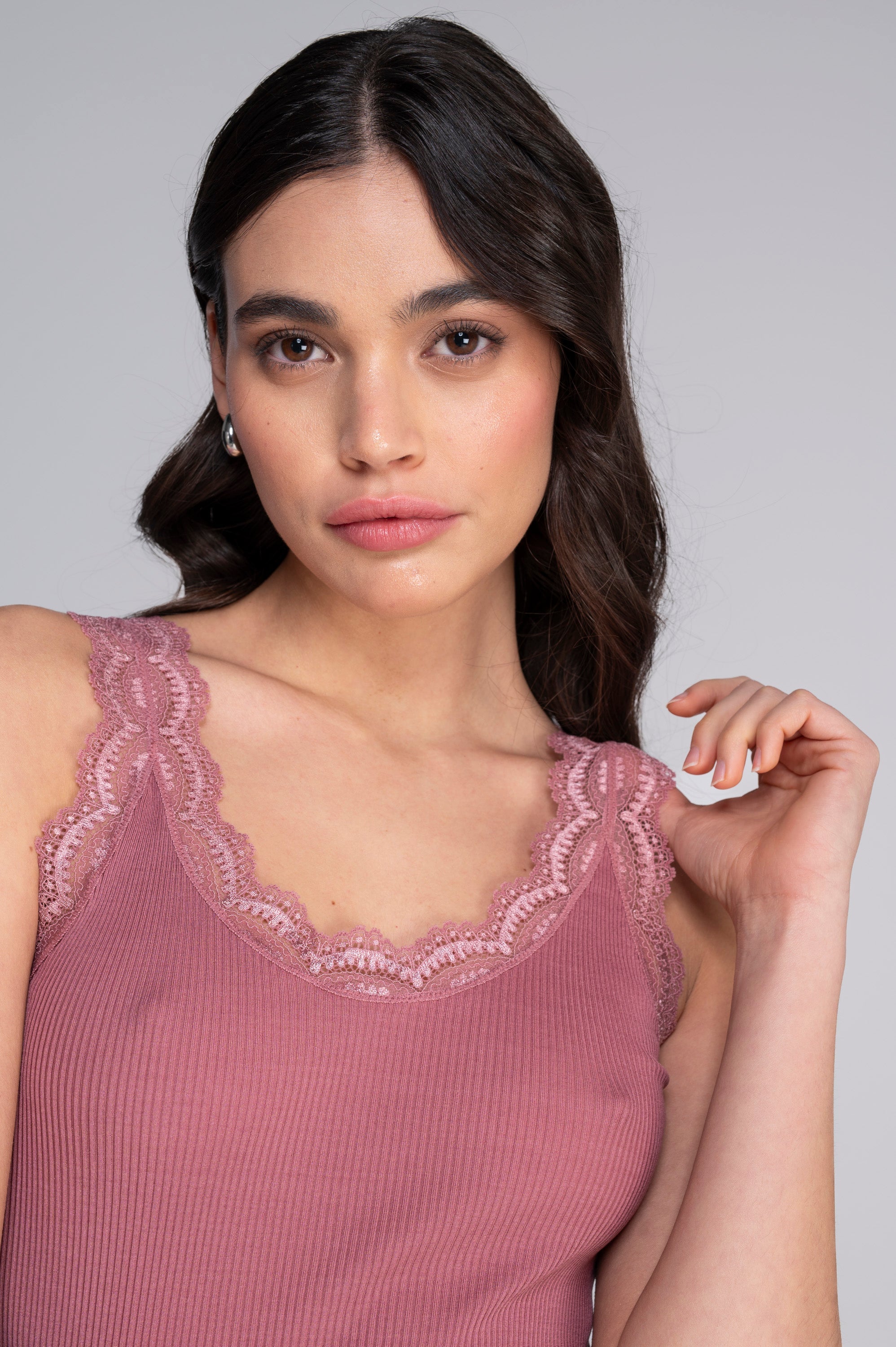Filoscozia cotton and Leavers lace top 3162