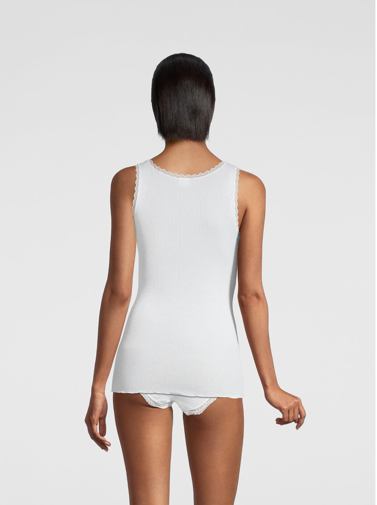 Filoscozia® V-neck Tank Top with micro Leavers Lace 3172 - Oscalito