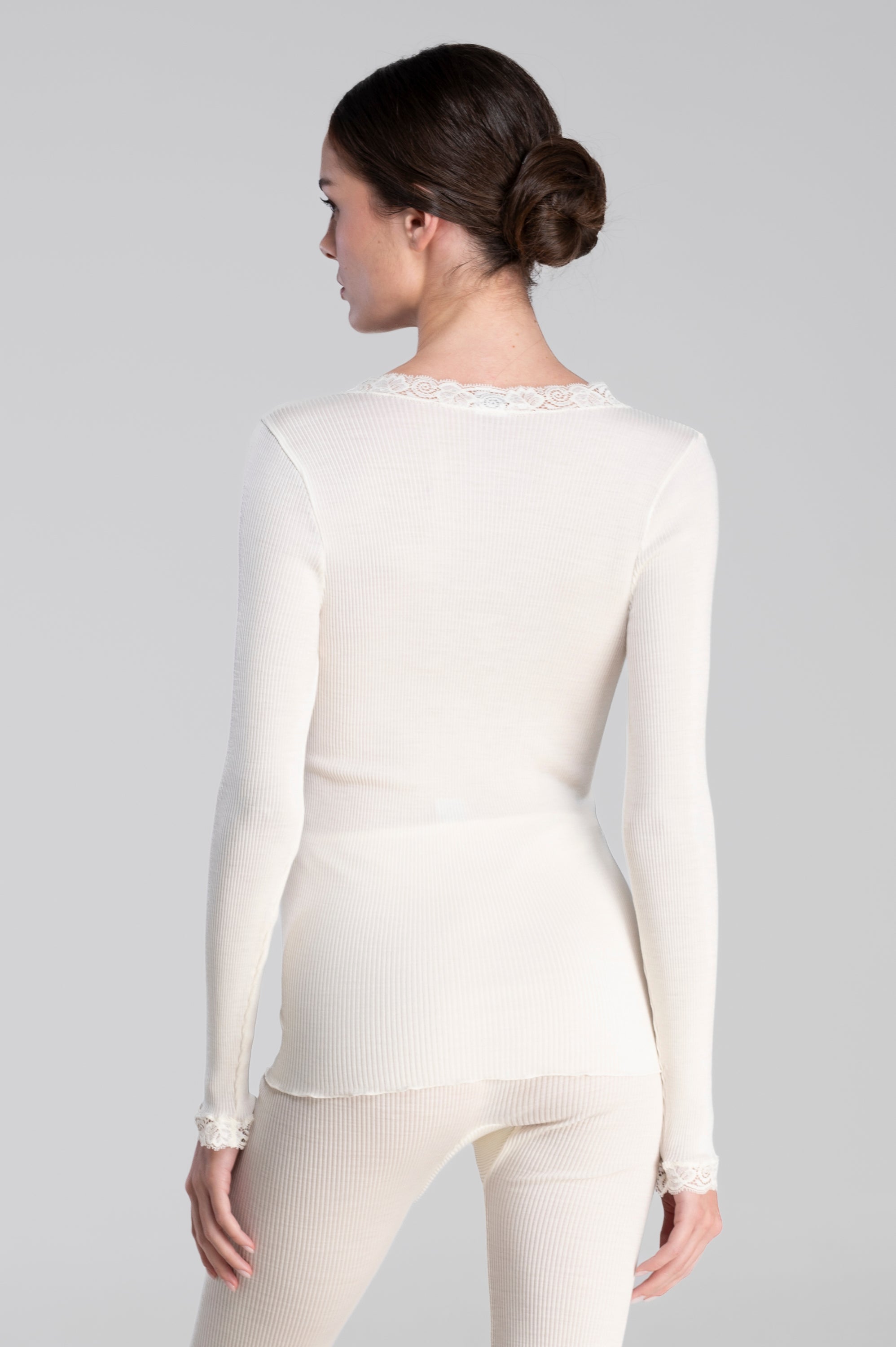 Wool and silk long sleeves shirt with leavers lace 3404