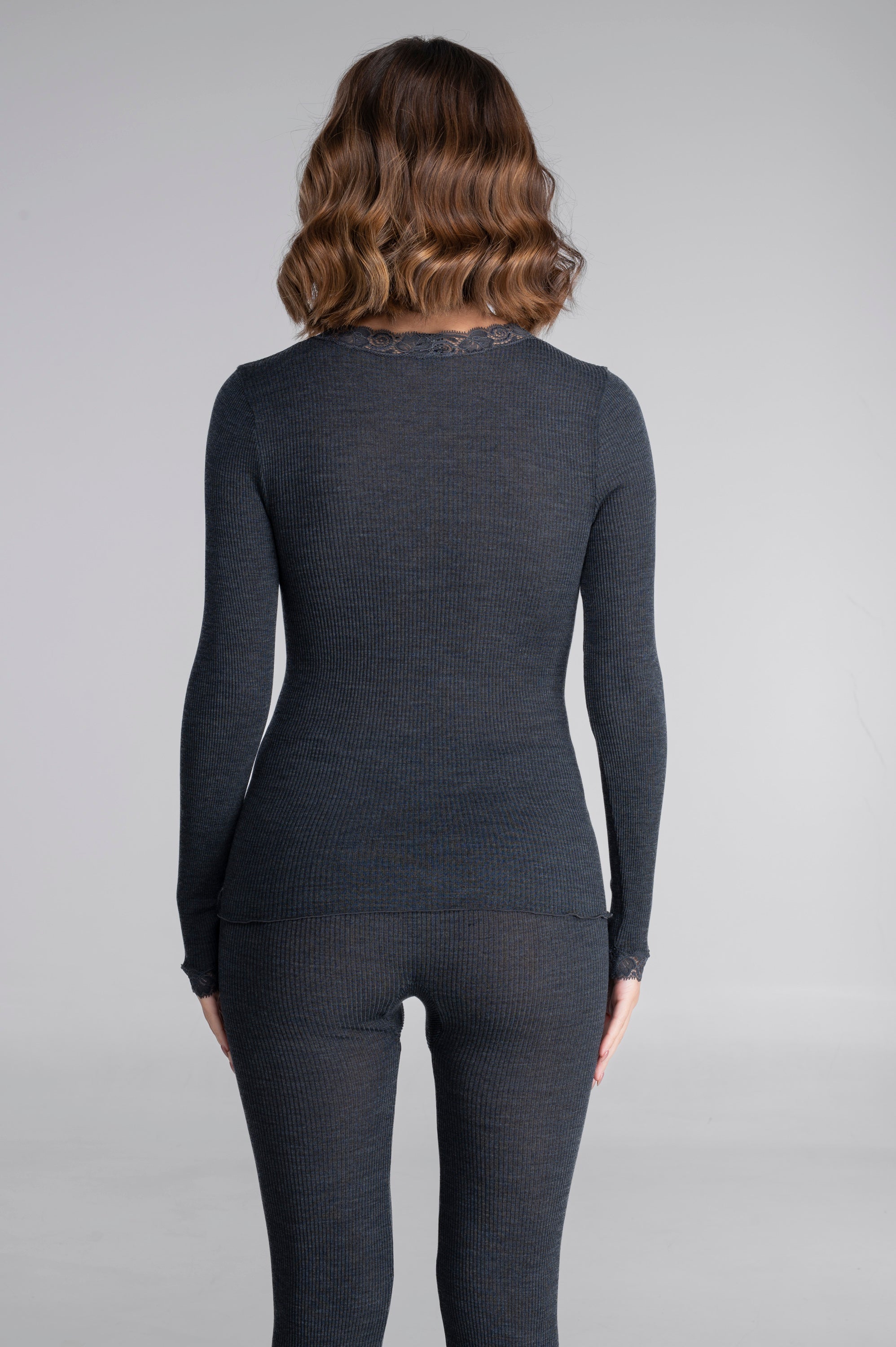 Maglia a maniche lunghe in lana e seta con pizzo Leavers 3404