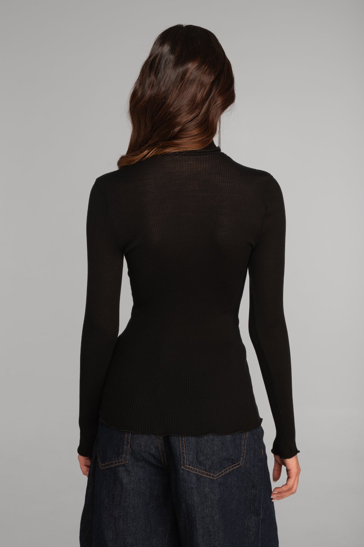 Pull à col roulé en laine et soie 3438