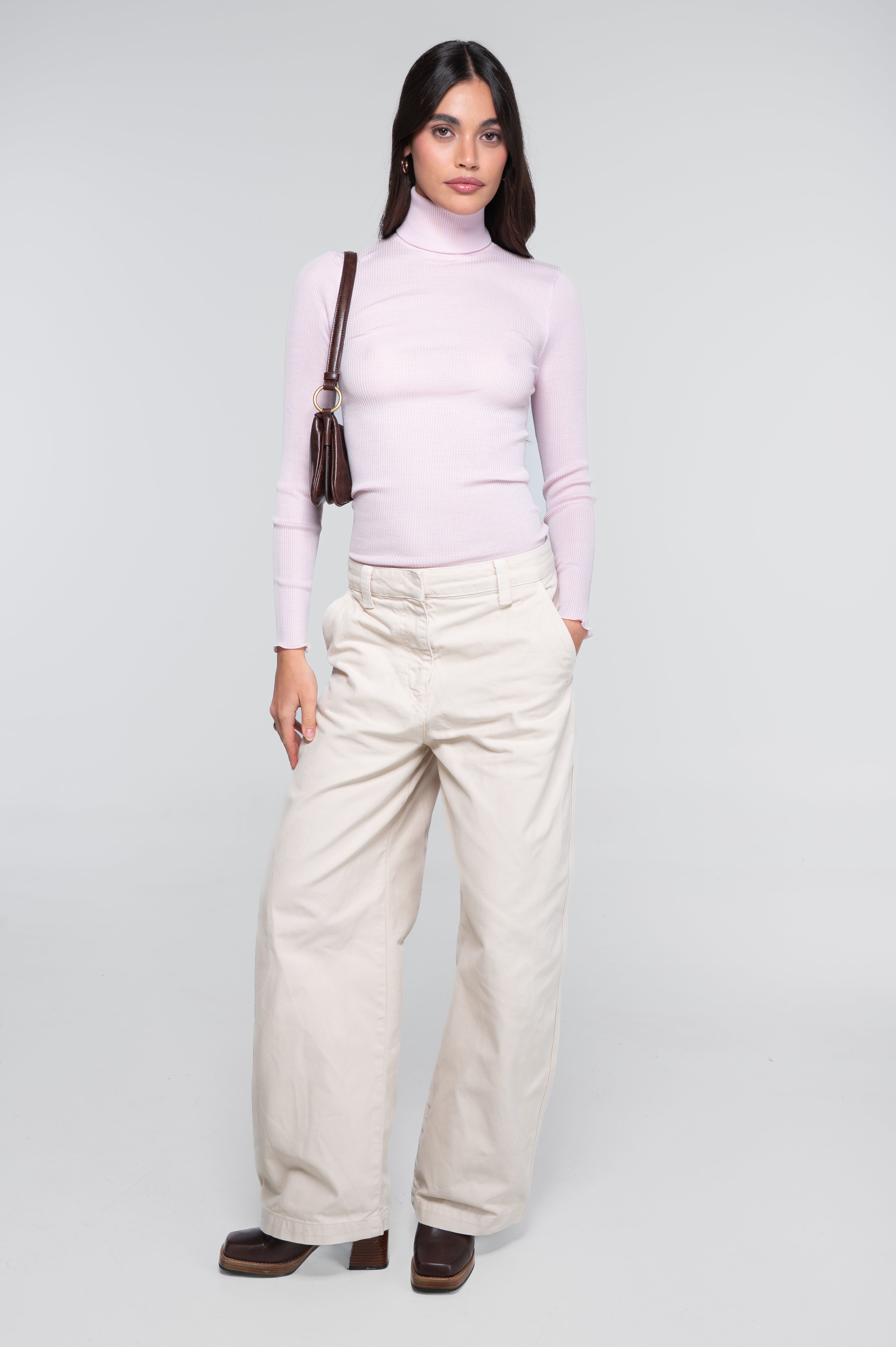 Maglia a collo alto in lana e seta a maniche lunghe 3438