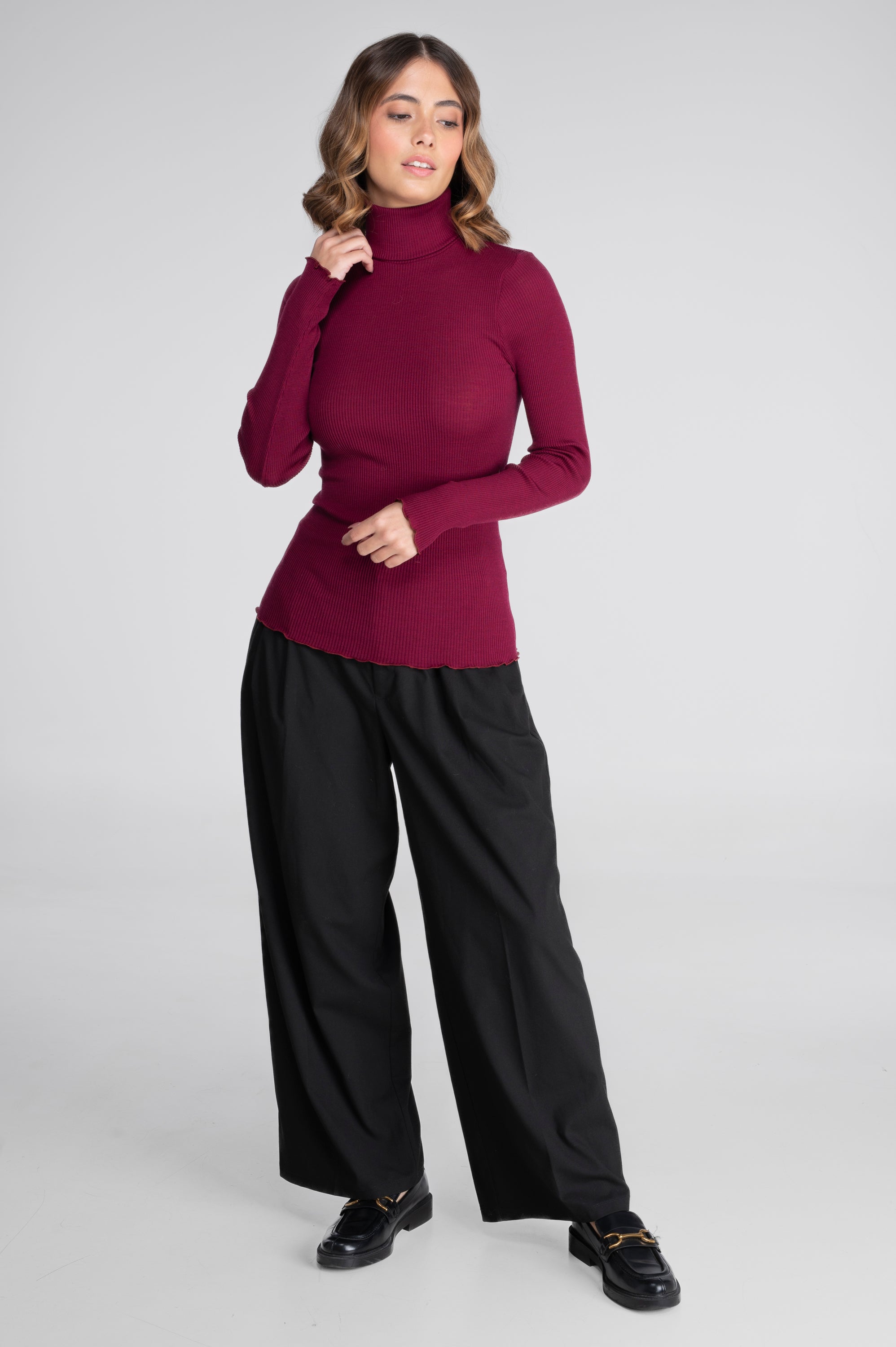 Pull à col roulé en laine et soie 3438