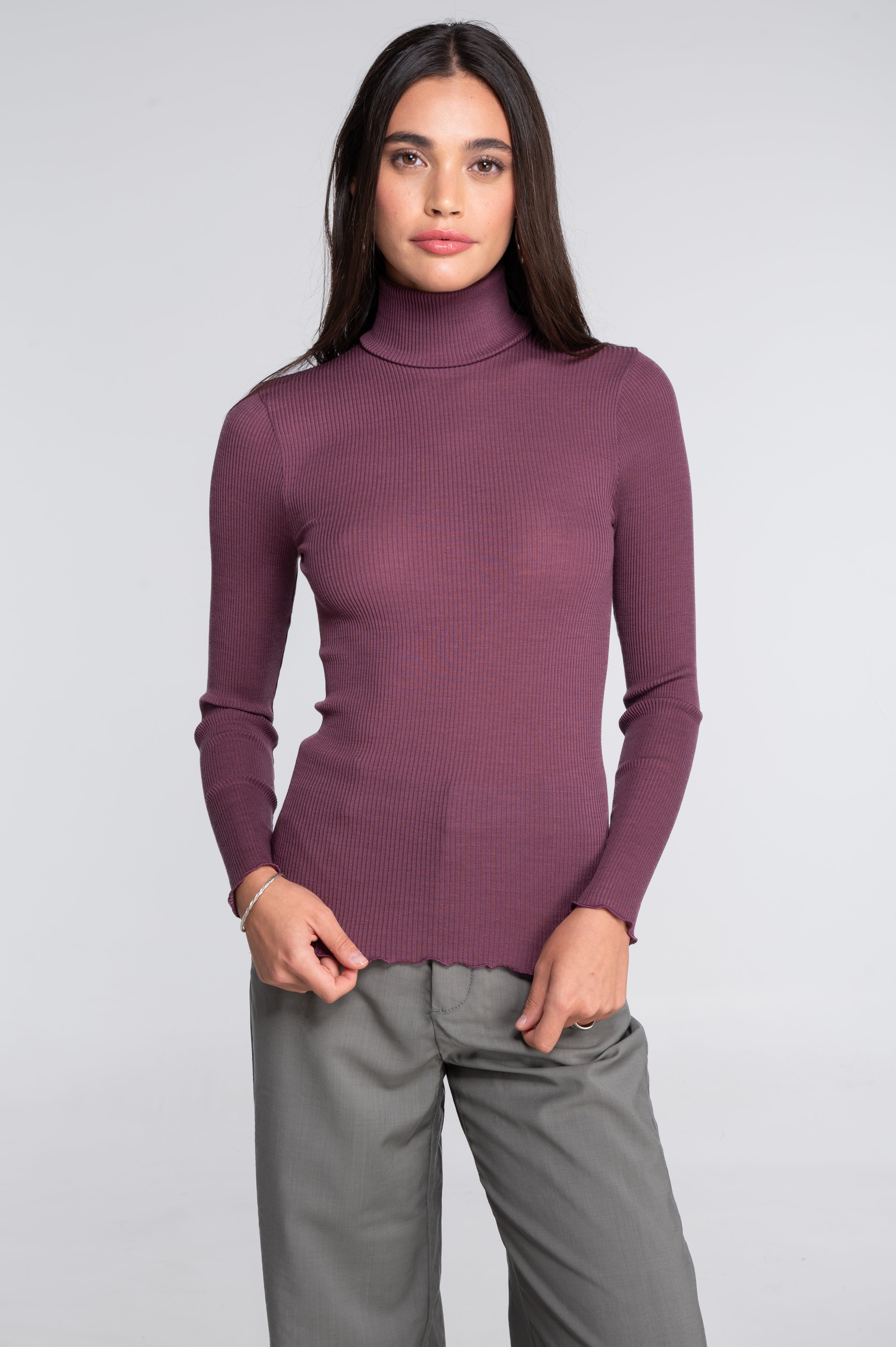 Pull à col roulé en laine et soie 3438
