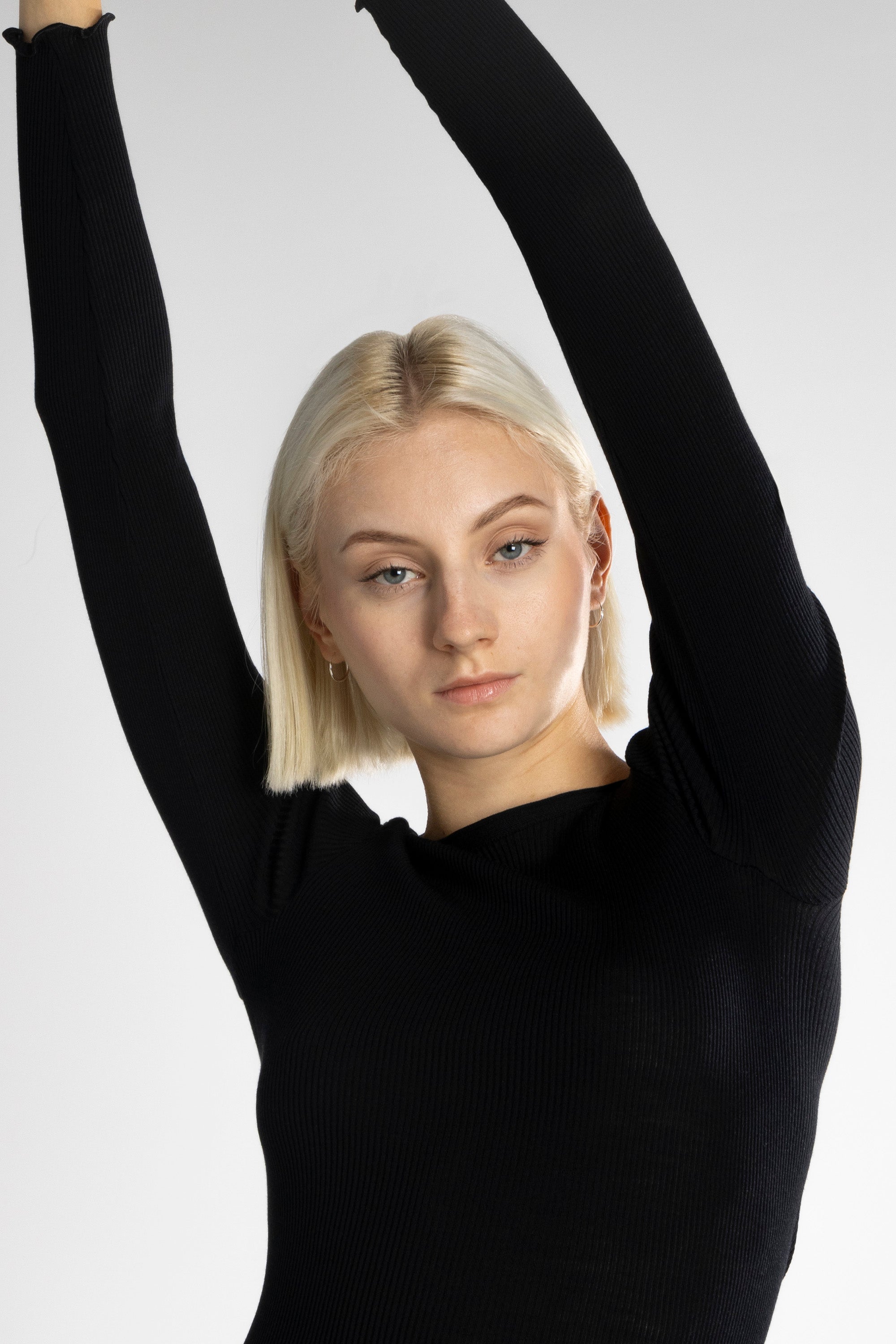 Haut à manches longues en laine et soie côtelée 3446R