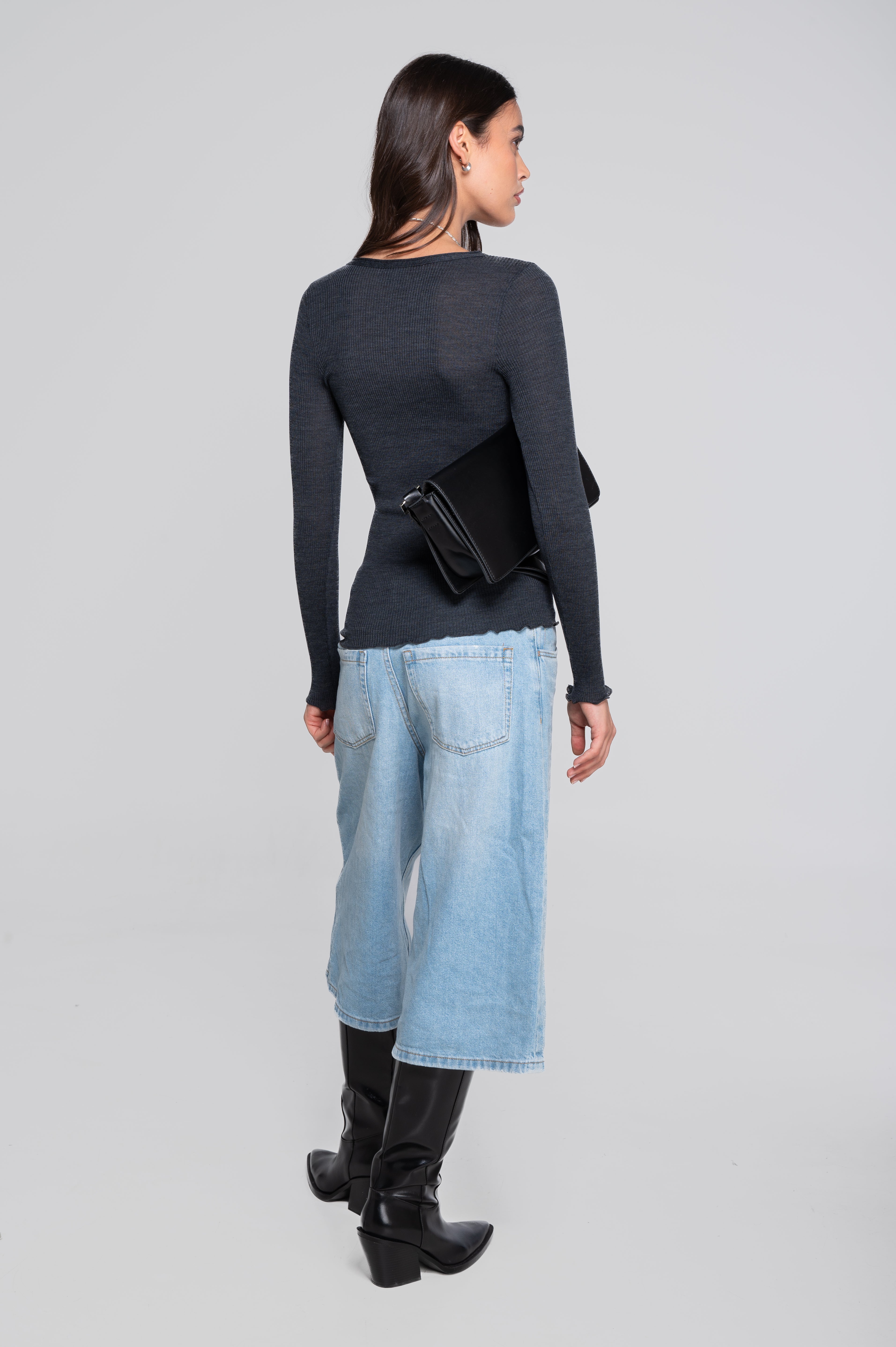 Haut à manches longues en laine et soie côtelée 3446R