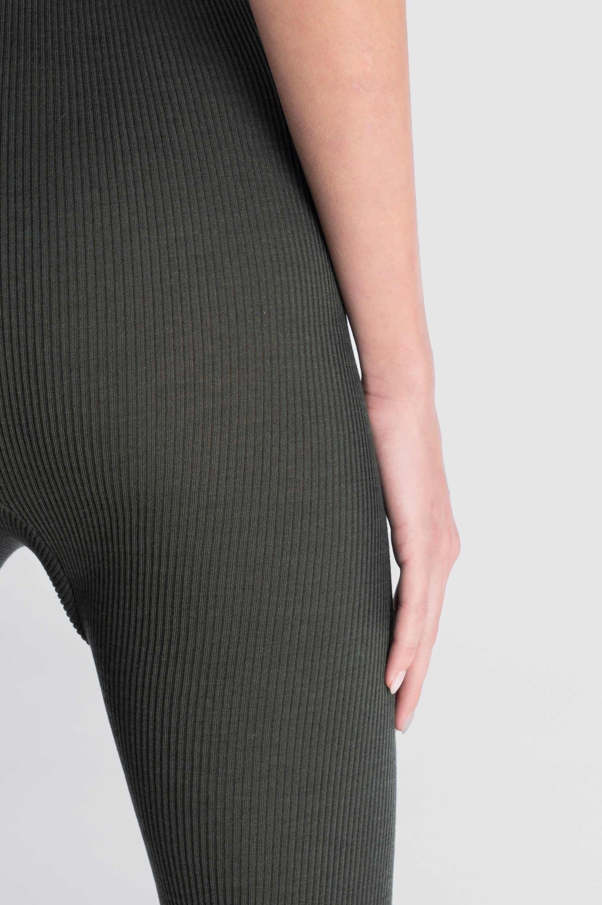 Leggings tubulaires côtelés en laine et soie 3449