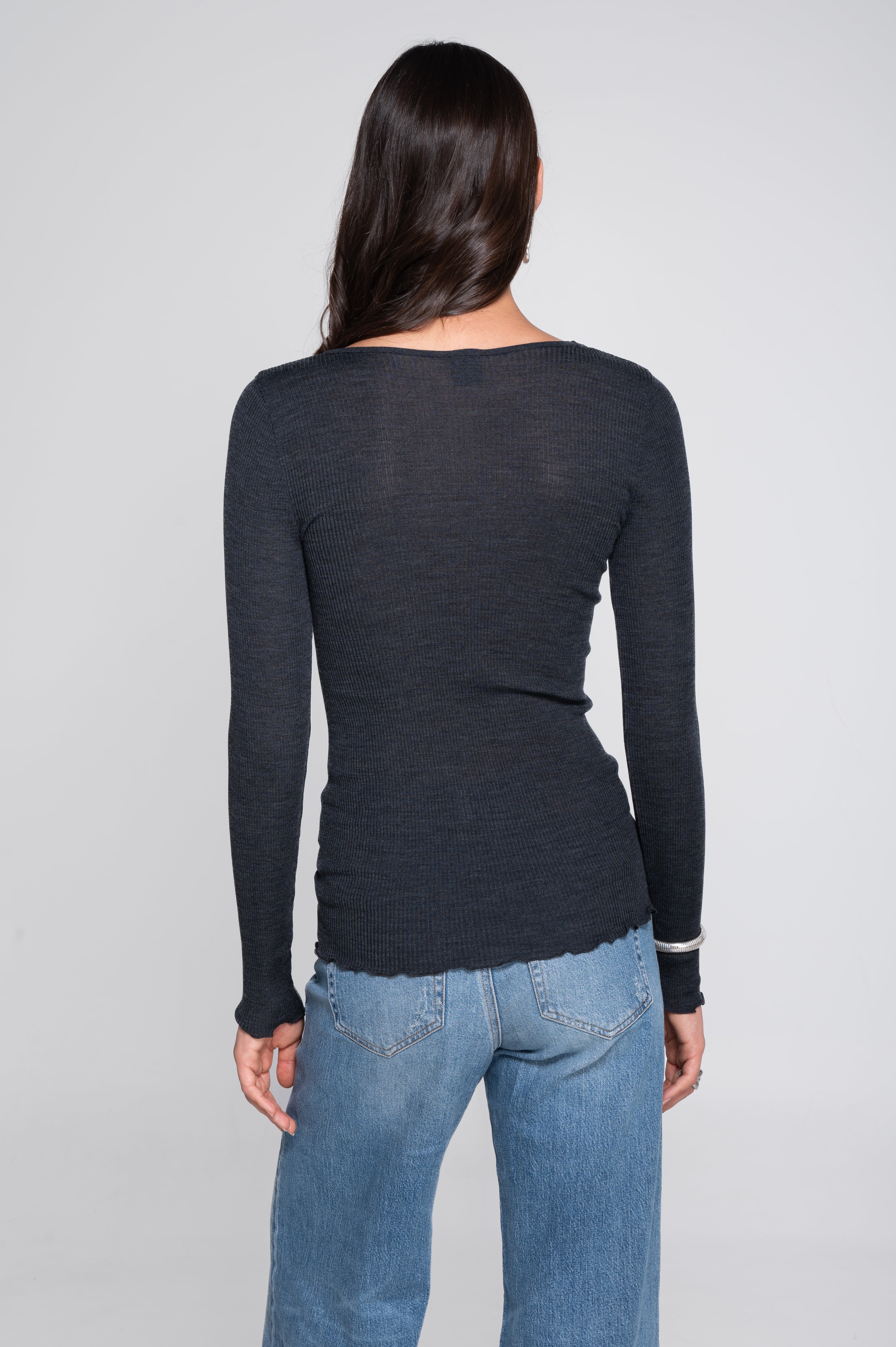 Wool and silk long sleeves V neck shirt 3486