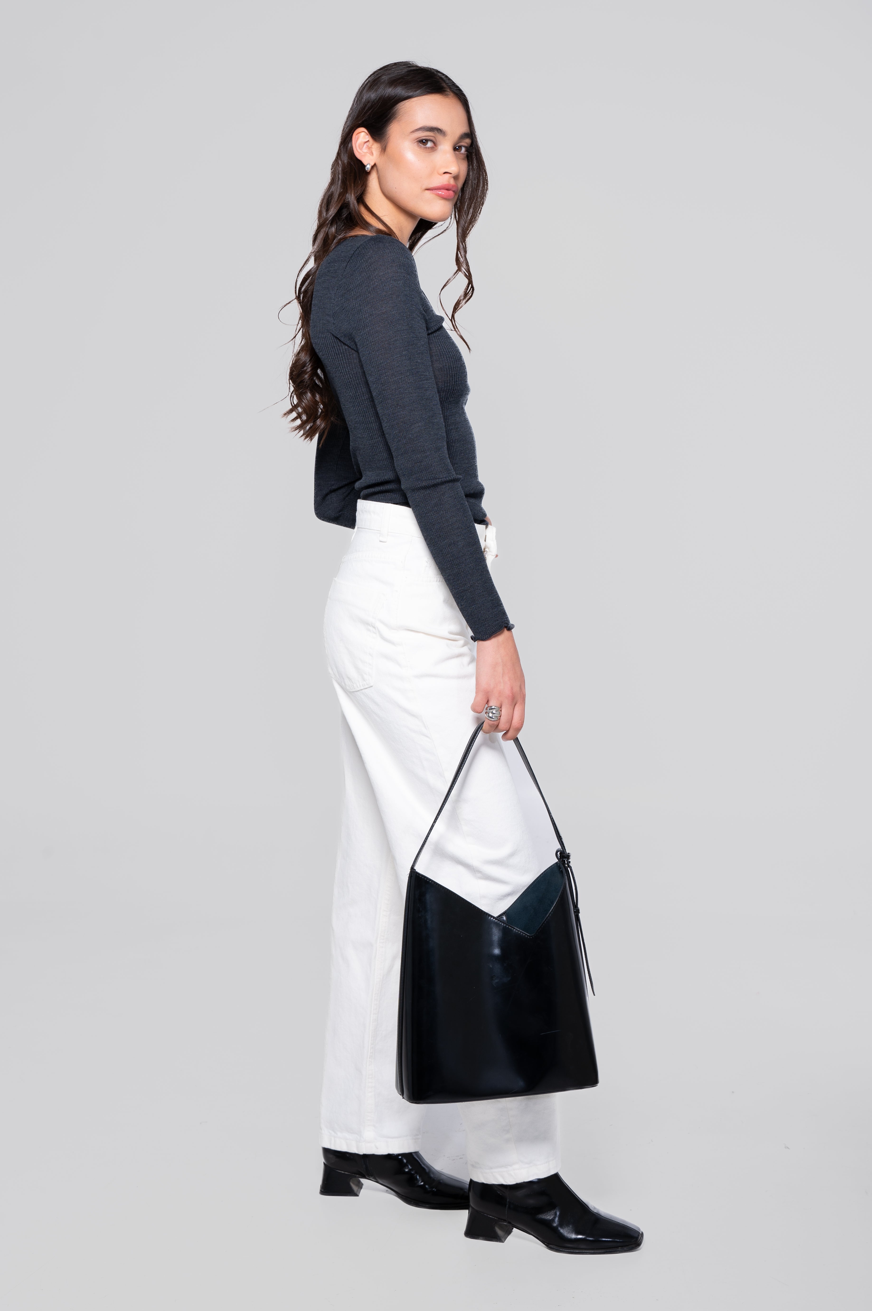 Wool and silk long sleeves V neck shirt 3486