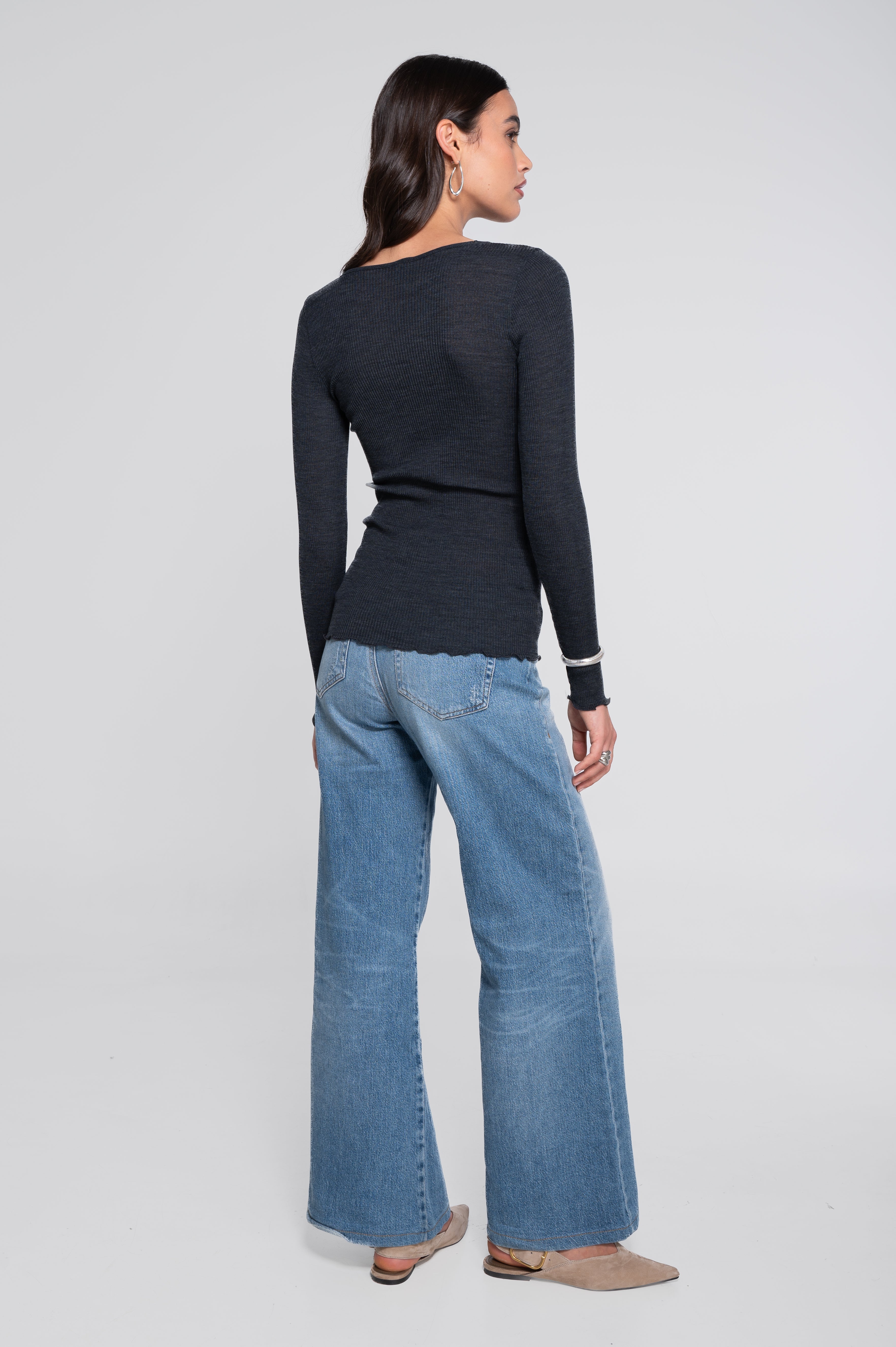 Wool and silk long sleeves V neck shirt 3486