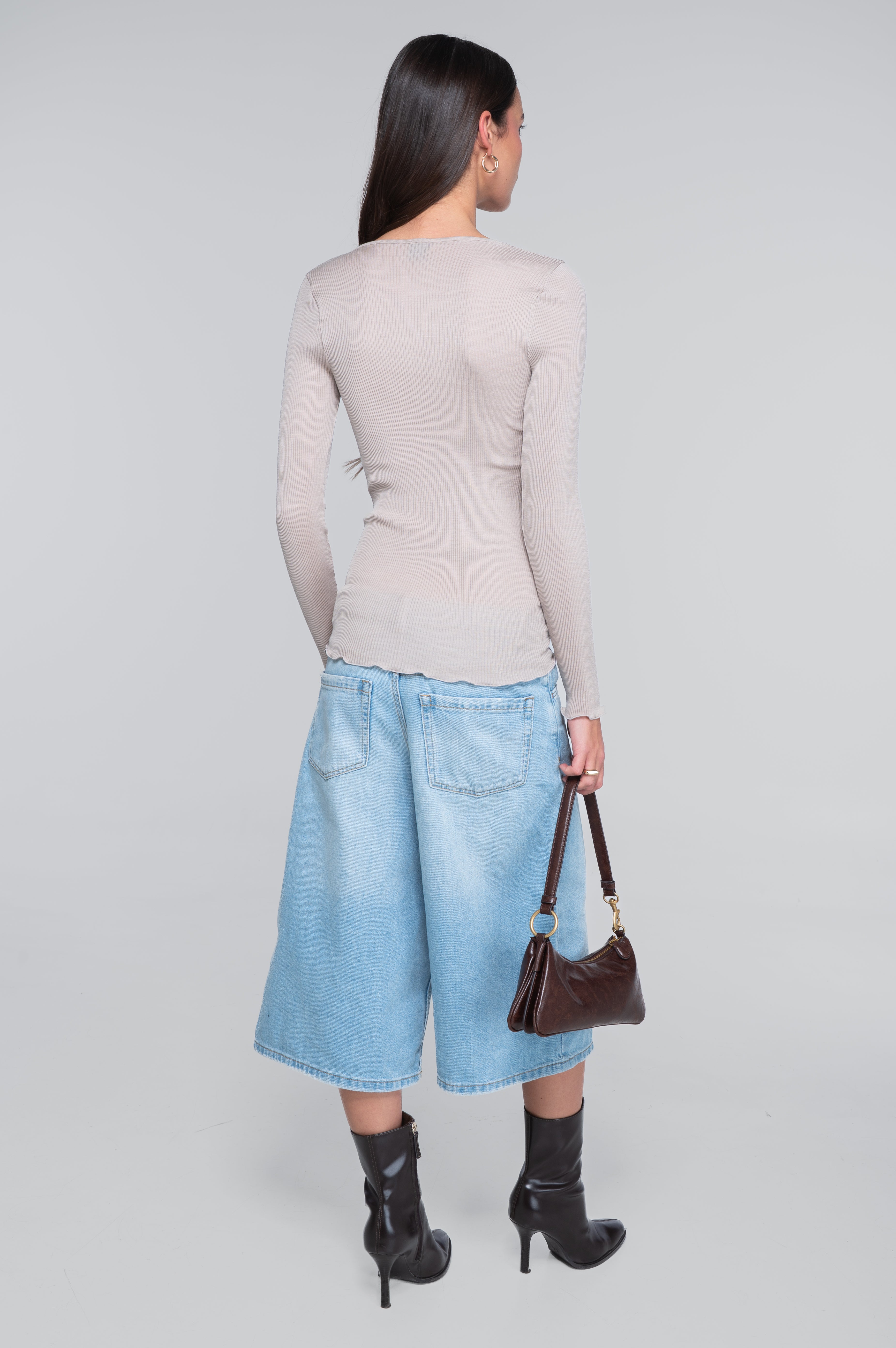 Wool and silk long sleeves V neck shirt 3486