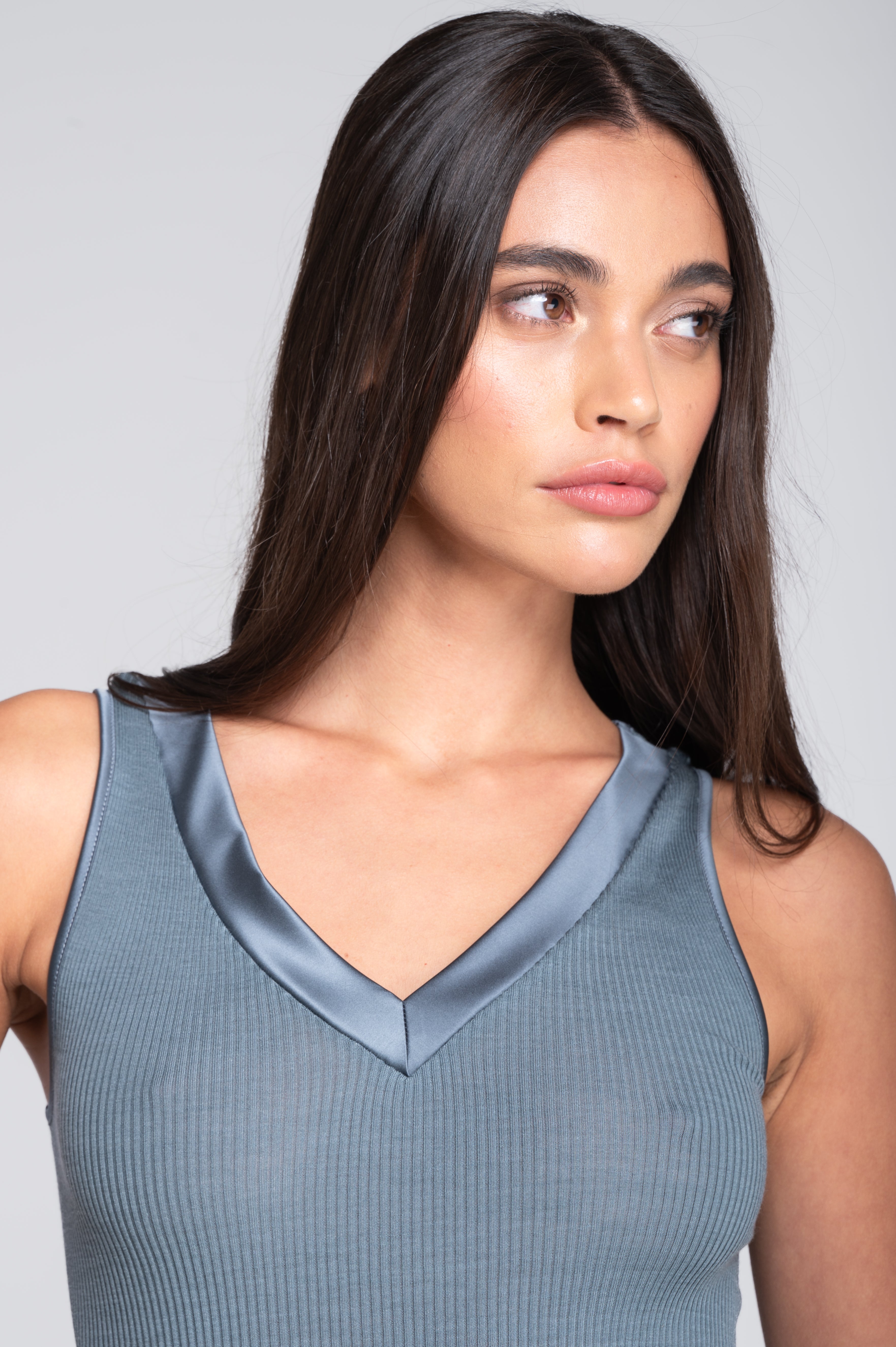 Débardeur col V Elegance Satin Laine et Soie 4247
