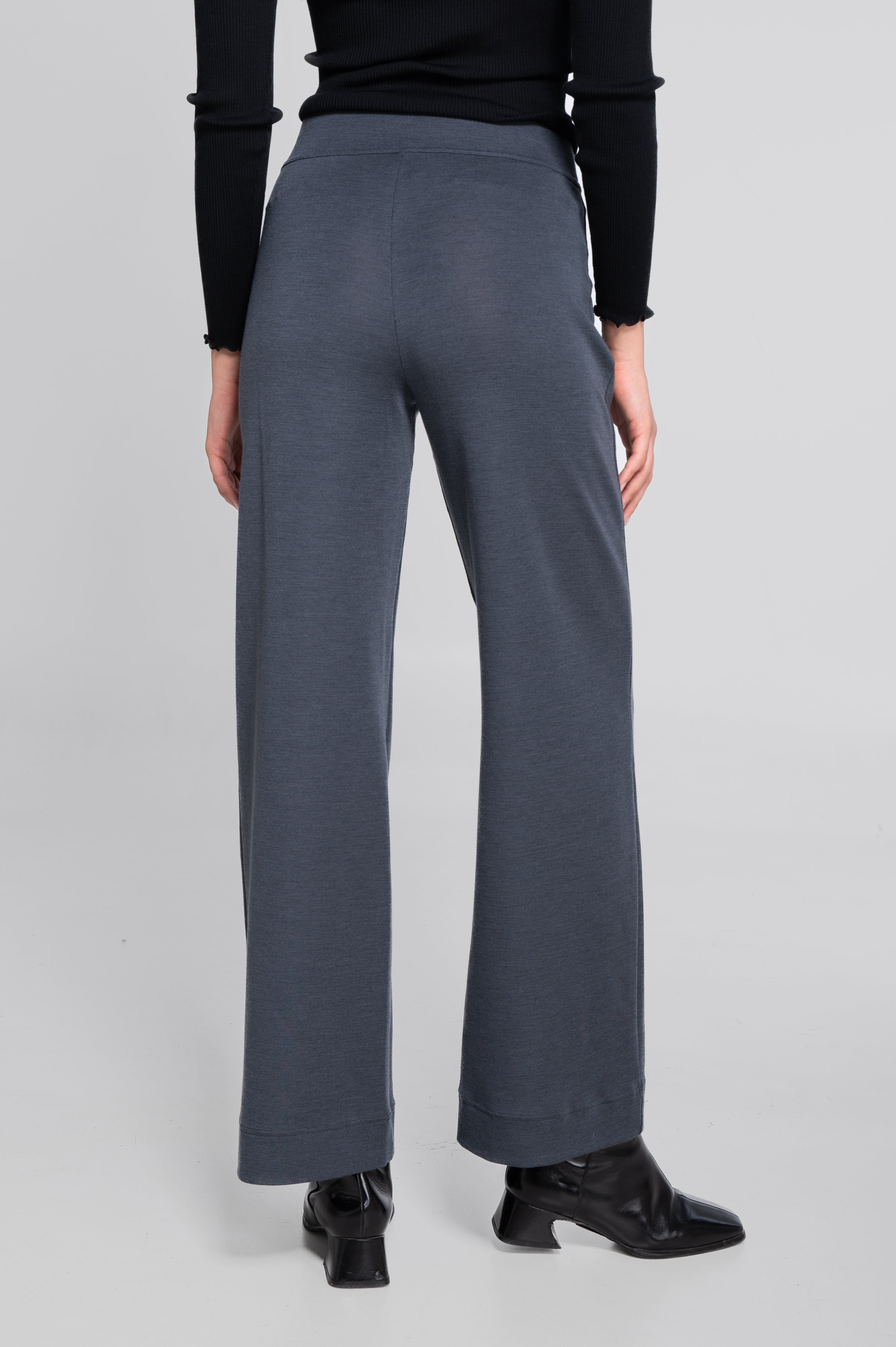 Pantalon en Laine et Soie 5681