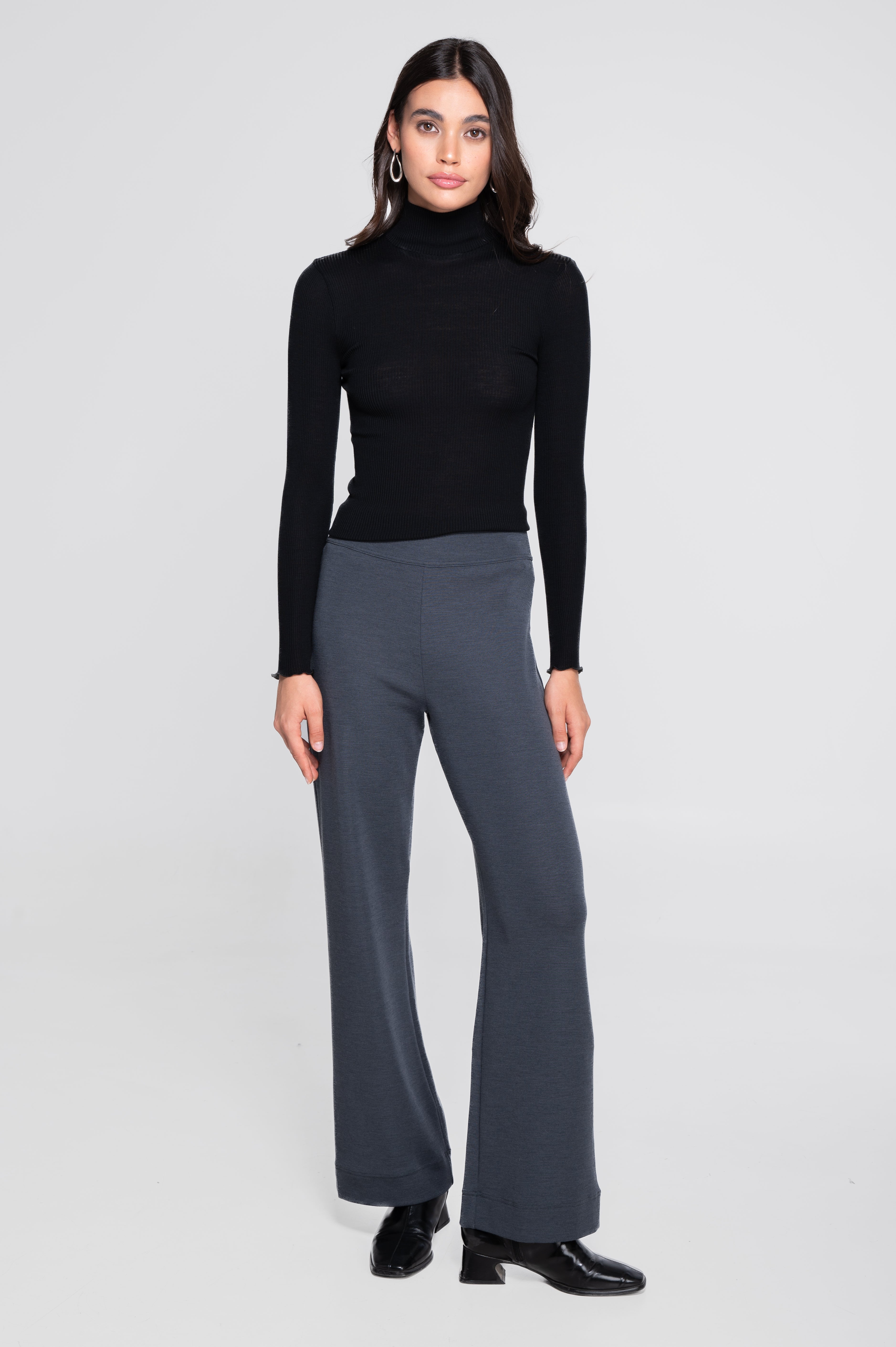 Wide-leg wool and silk trousers 5681