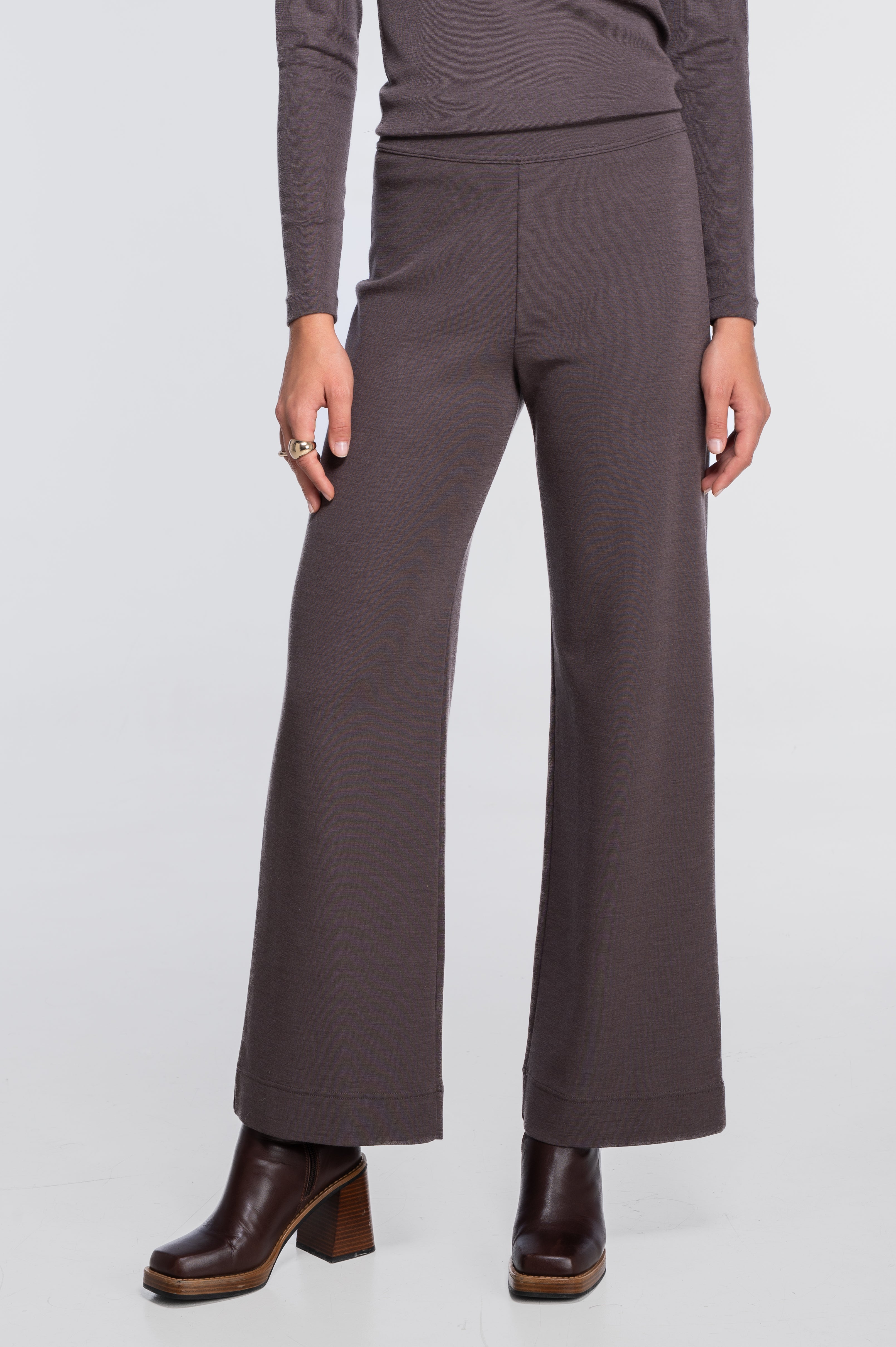 Wide-leg wool and silk trousers 5681