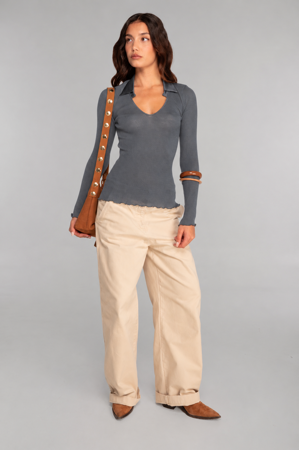 Haut à manches longues en laine et soie avec col polo en satin 6349