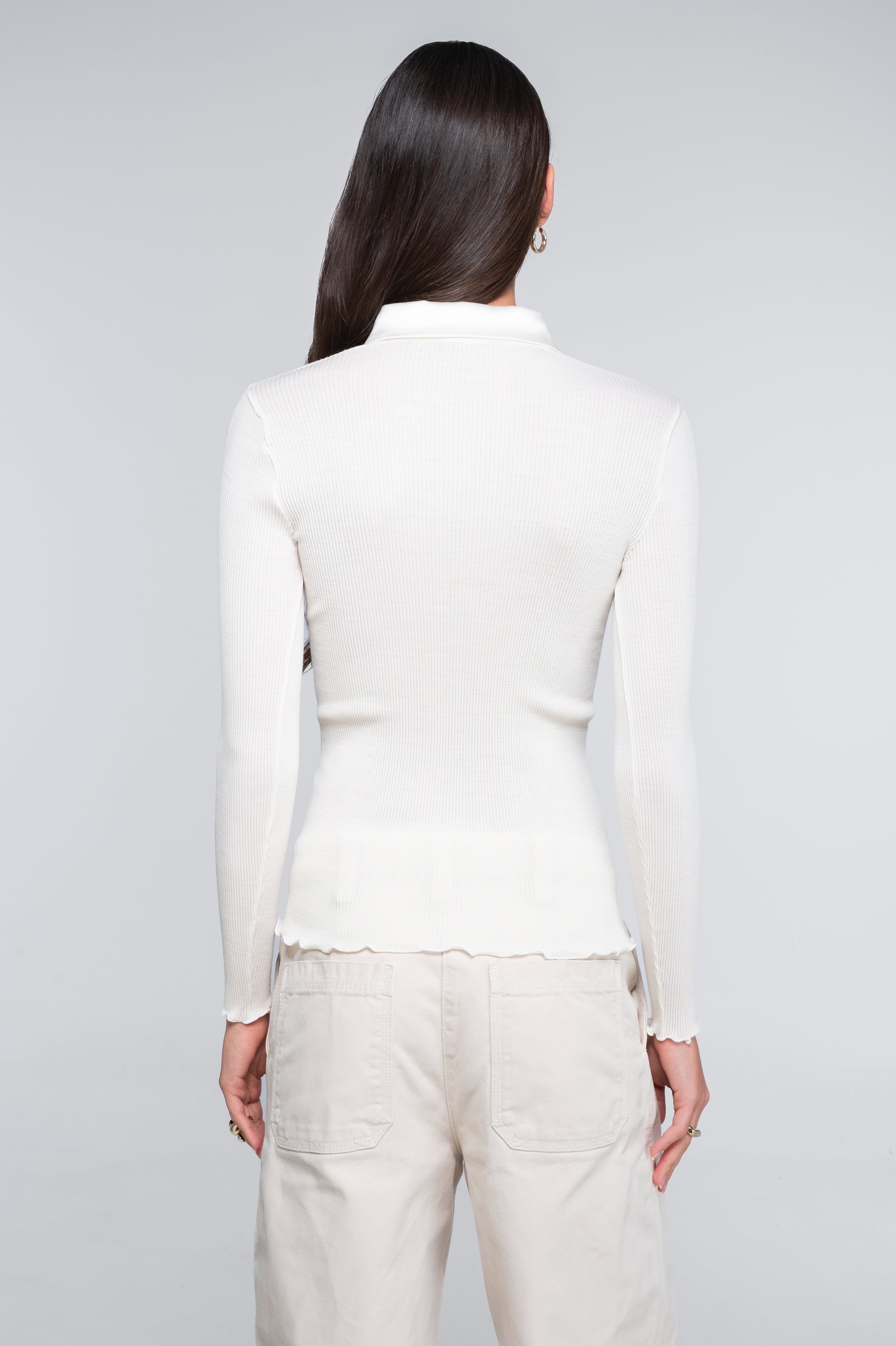 Chemise à manches longues en laine et soie avec ouverture en satin 6350