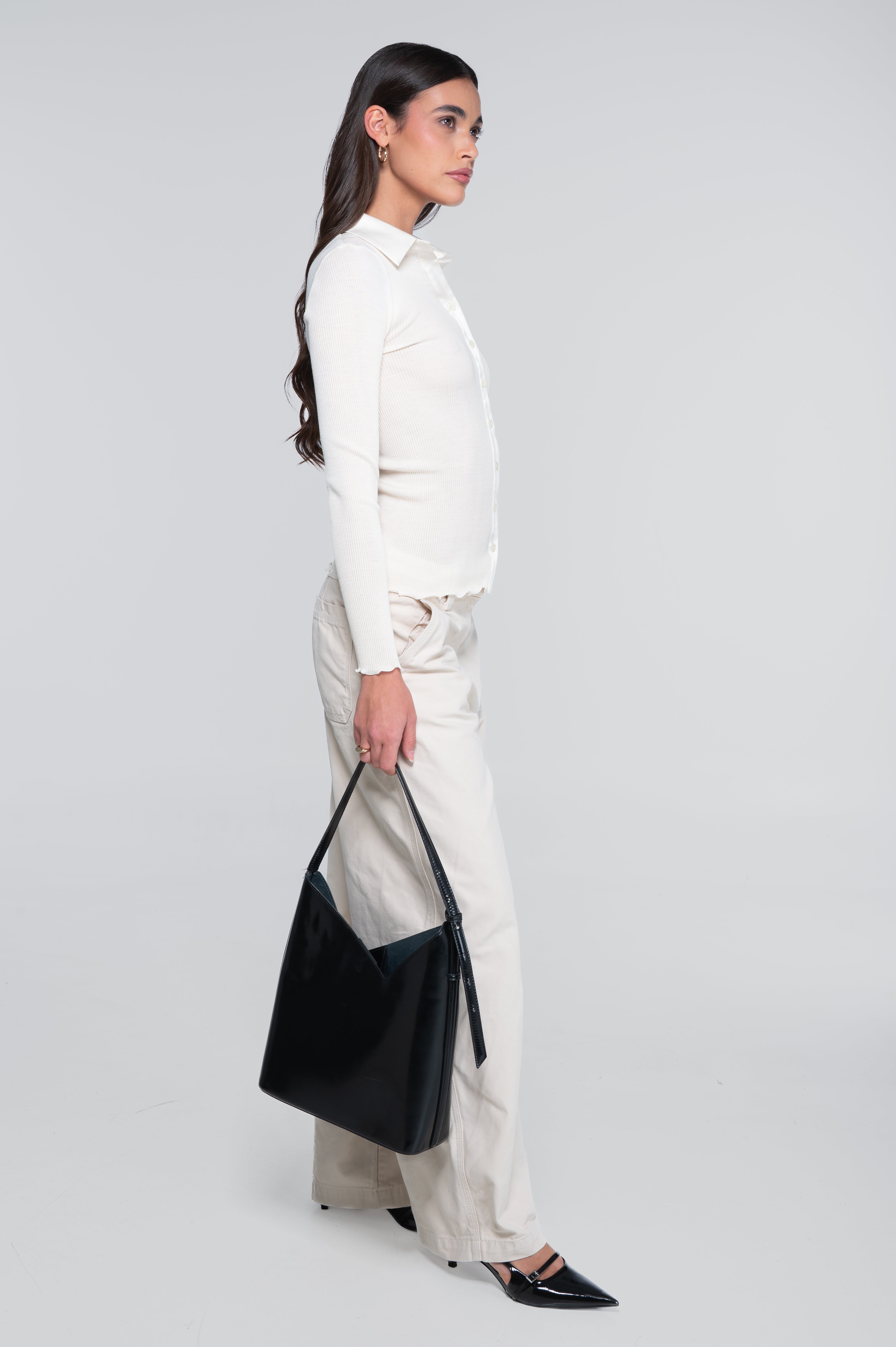 Chemise à manches longues en laine et soie avec ouverture en satin 6350