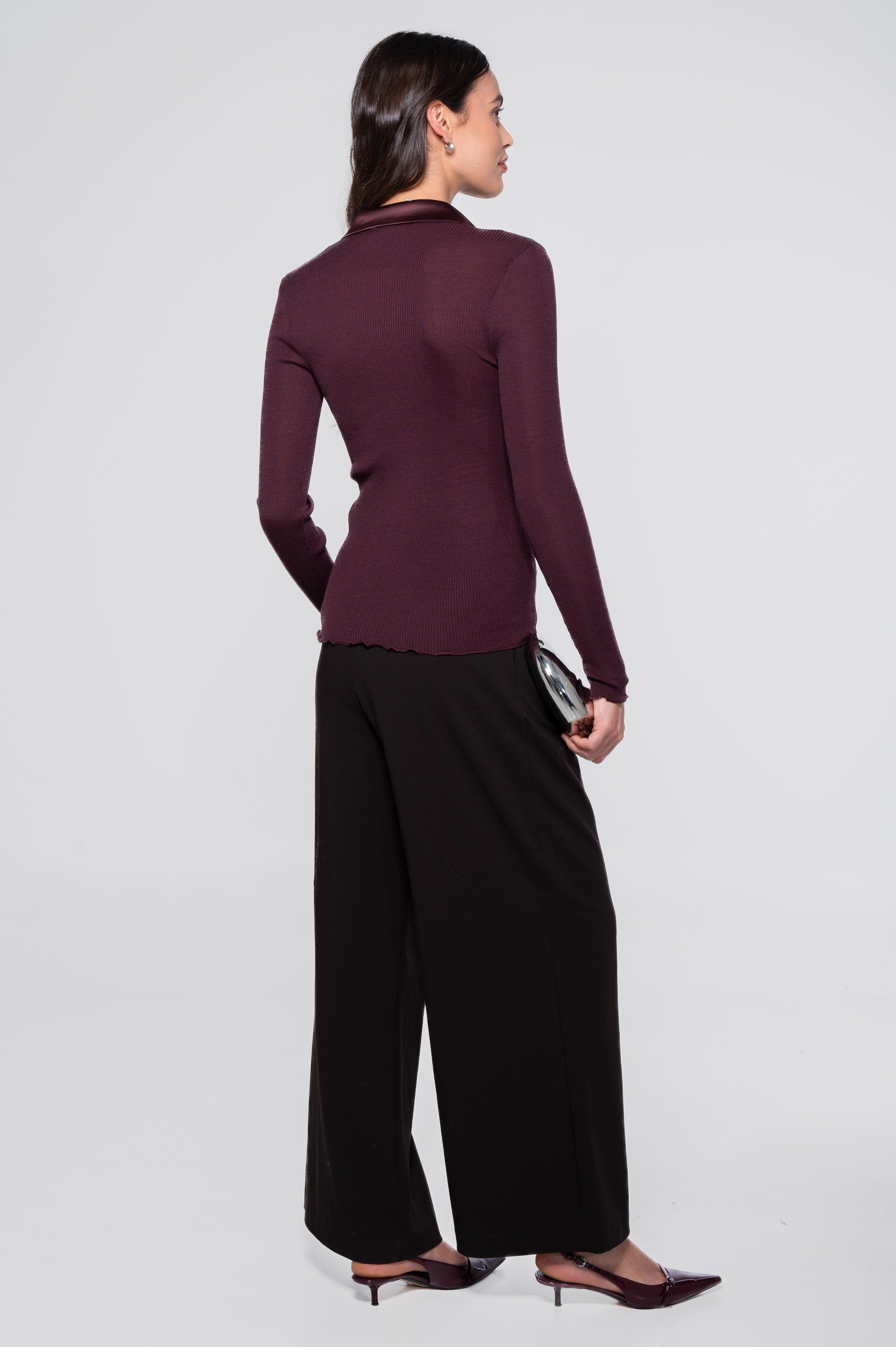 Chemise à manches longues en laine et soie avec ouverture en satin 6350