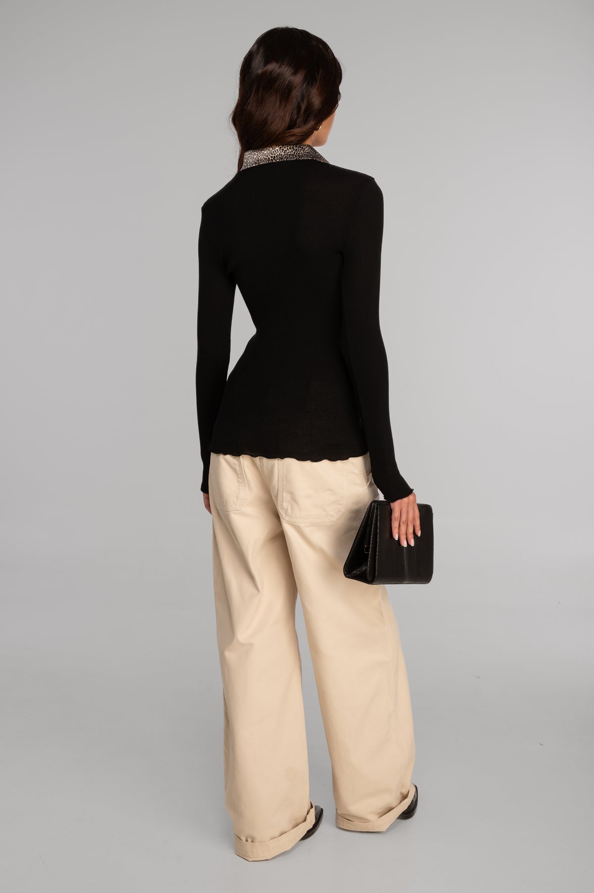 Wool and silk long sleeves shirt with satin details 6350