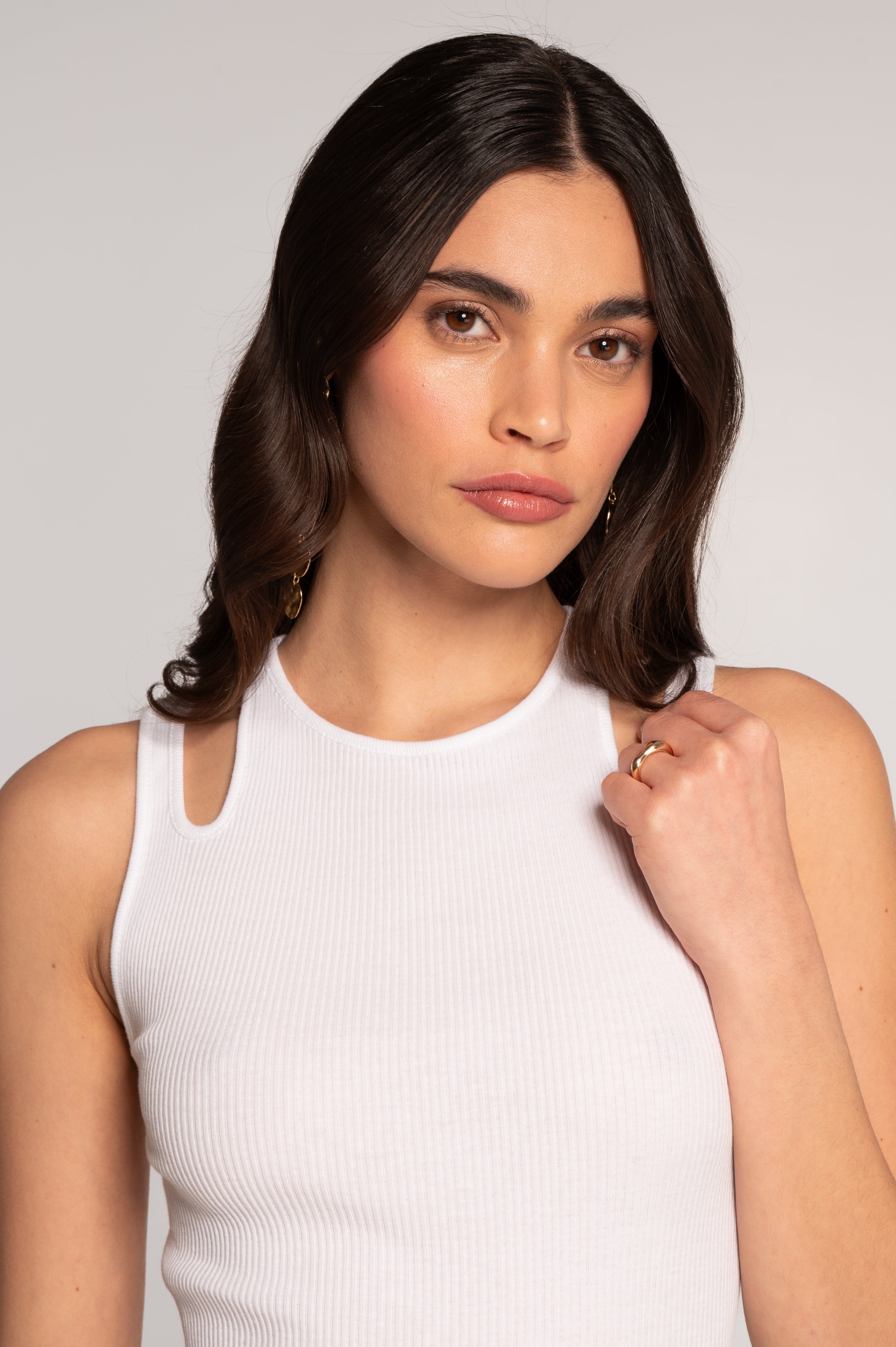 Cotton tank top with shoulder cut-outs 7153