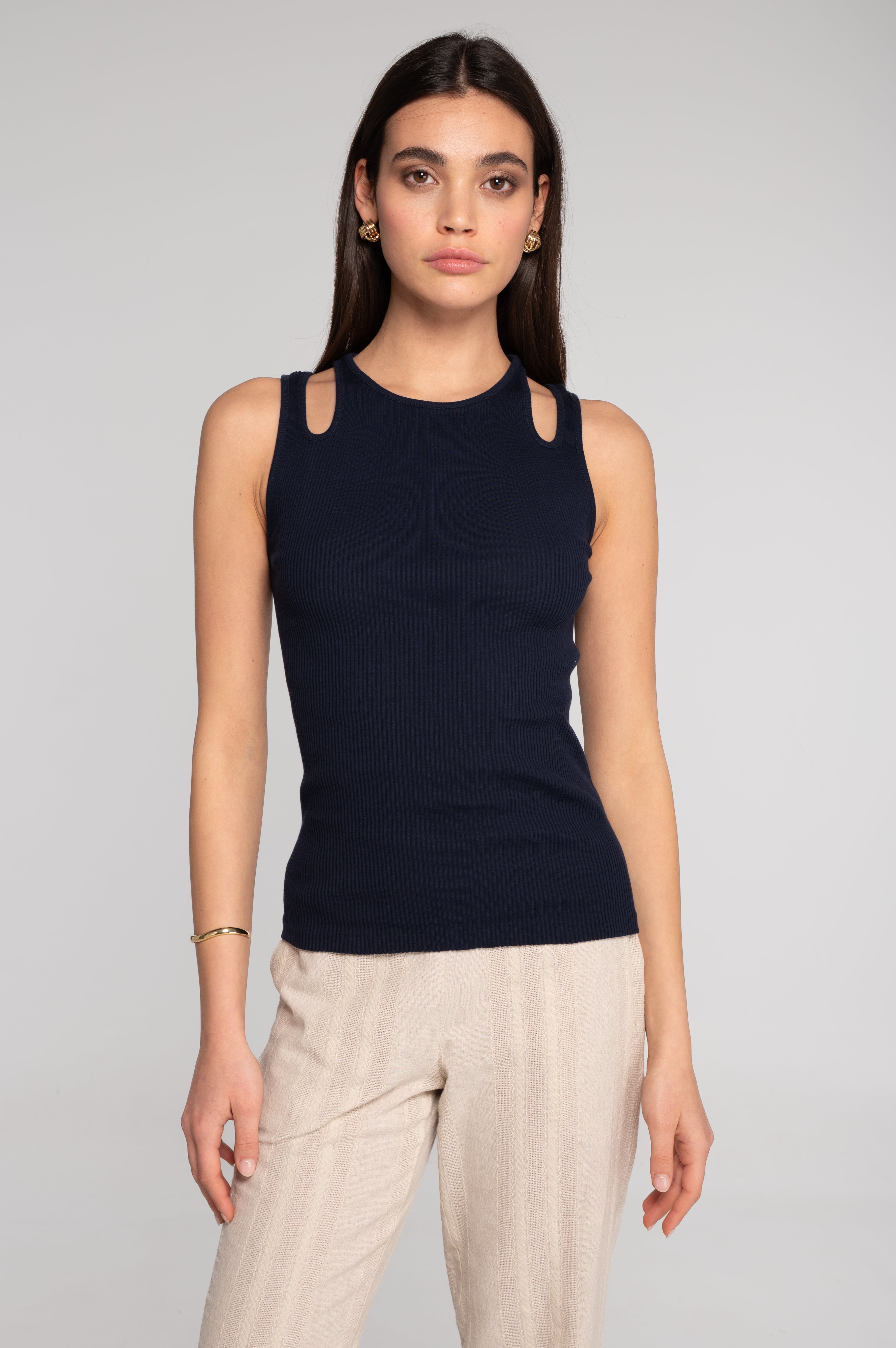 Cotton tank top with shoulder cut-outs 7153