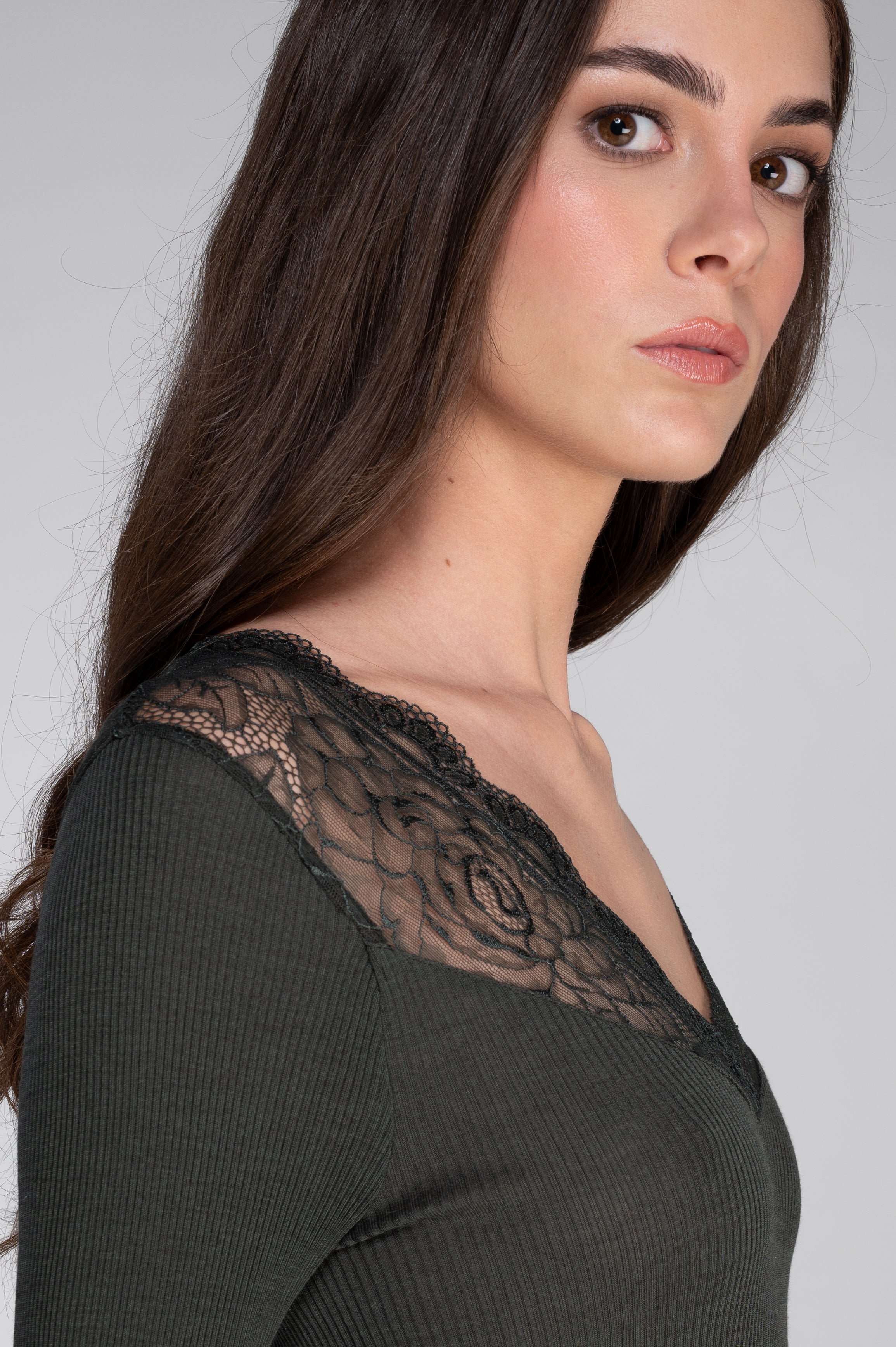 Chemise à manches longues en laine et soie avec dentelle Leavers 7410