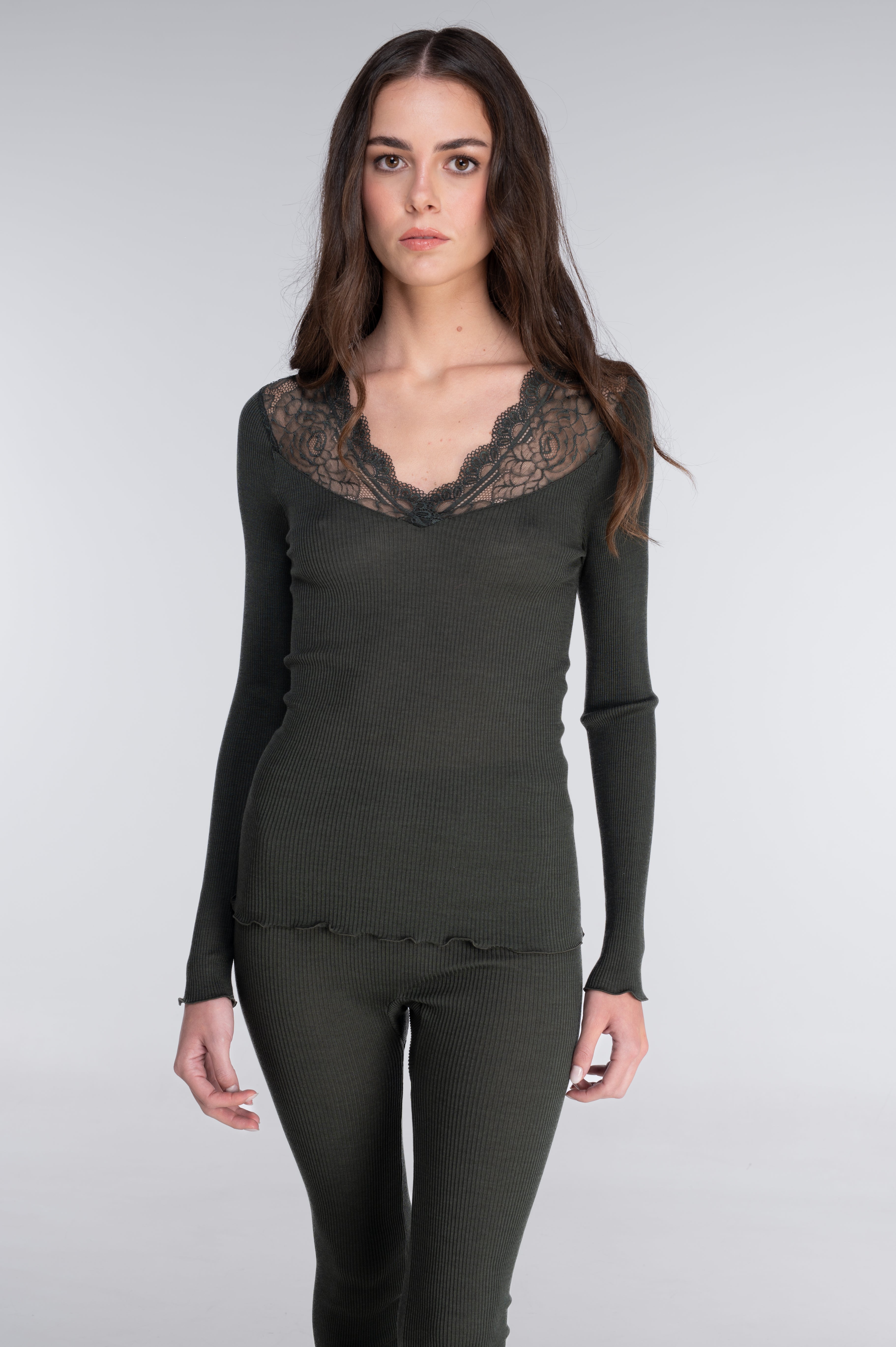 Chemise à manches longues en laine et soie avec dentelle Leavers 7410