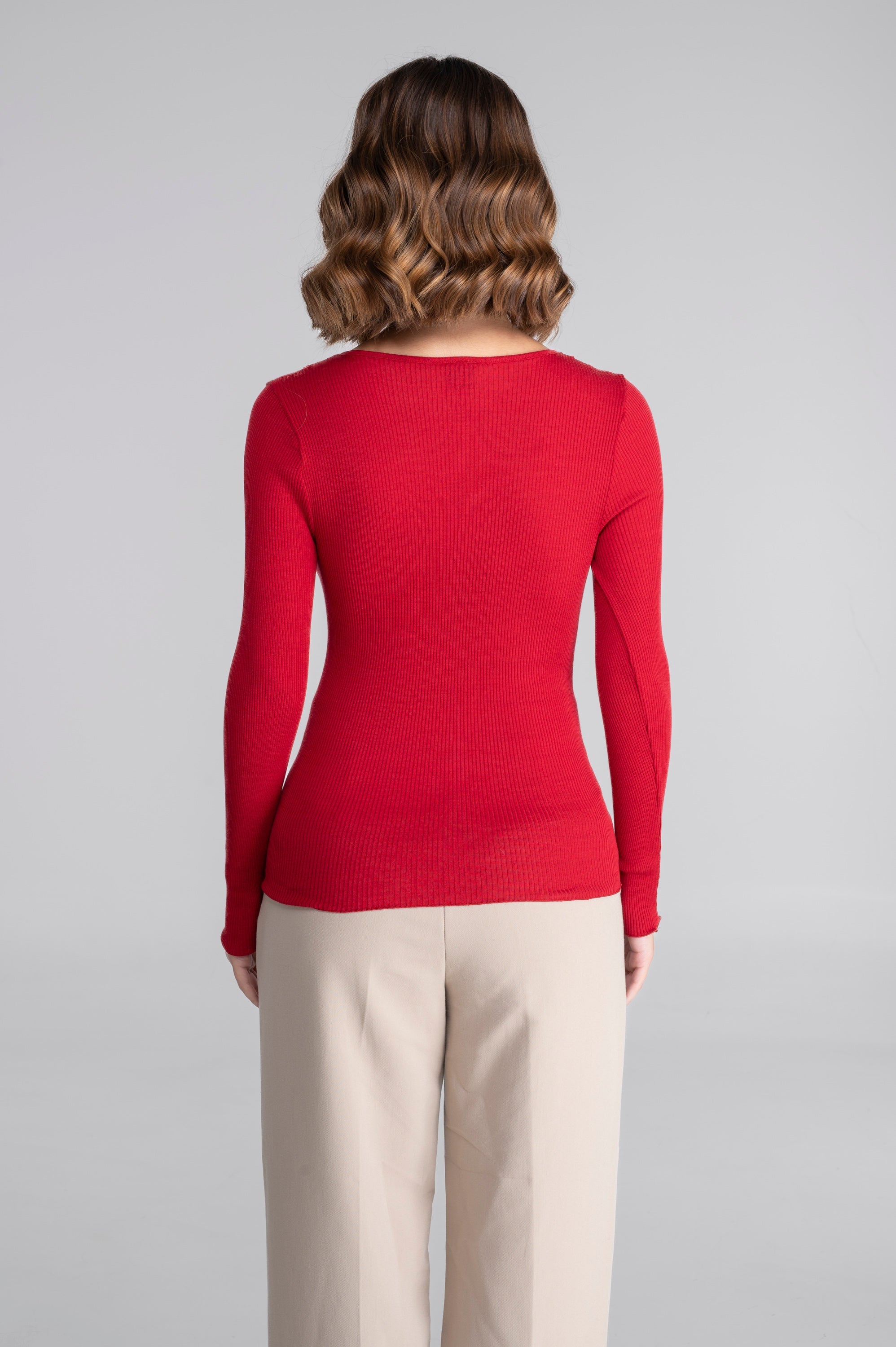 Chemise à manches longues en laine et soie avec dentelle en tulle brodée 7431