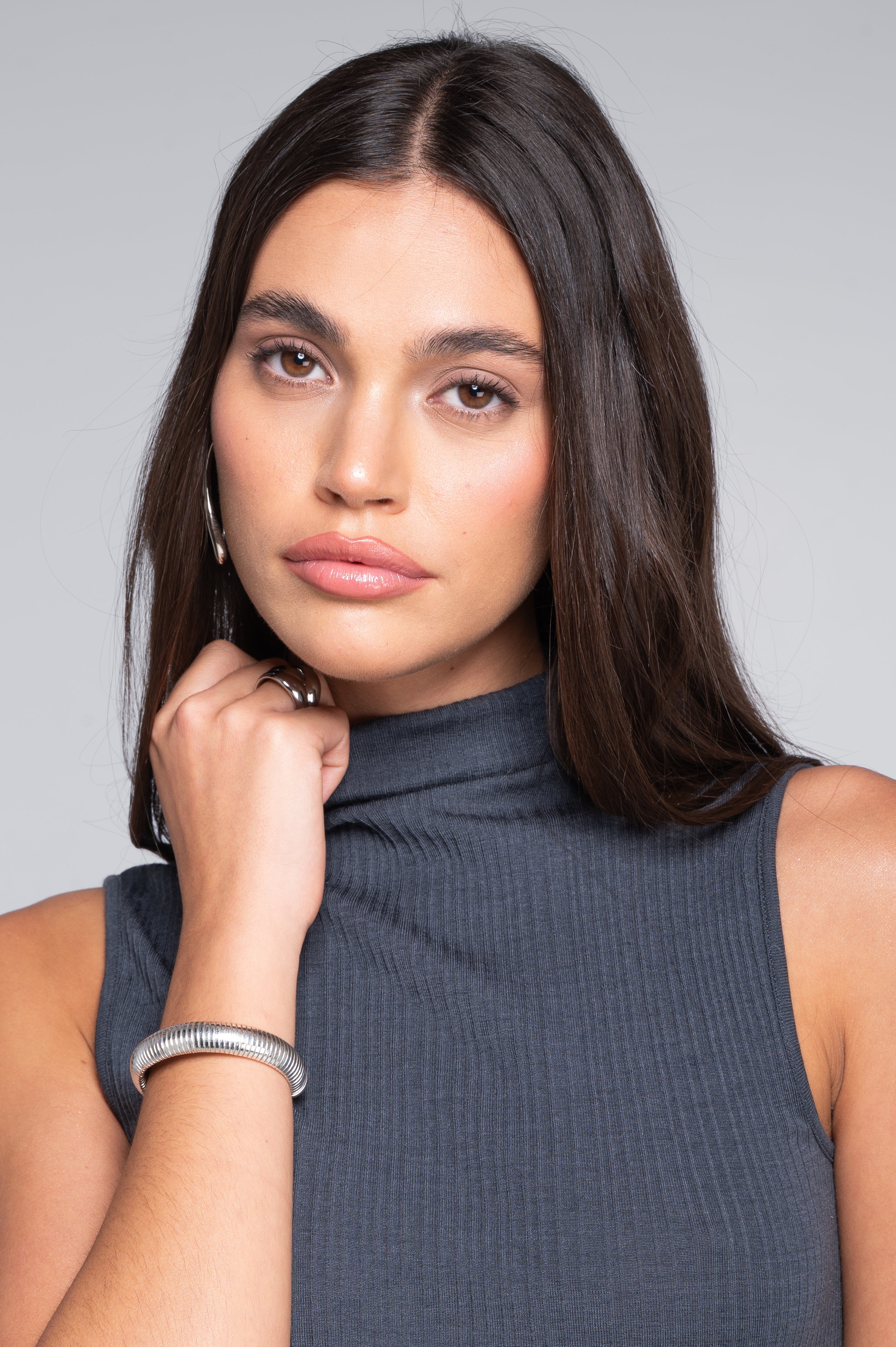 Top senza maniche in lana e seta con collo alto 7465