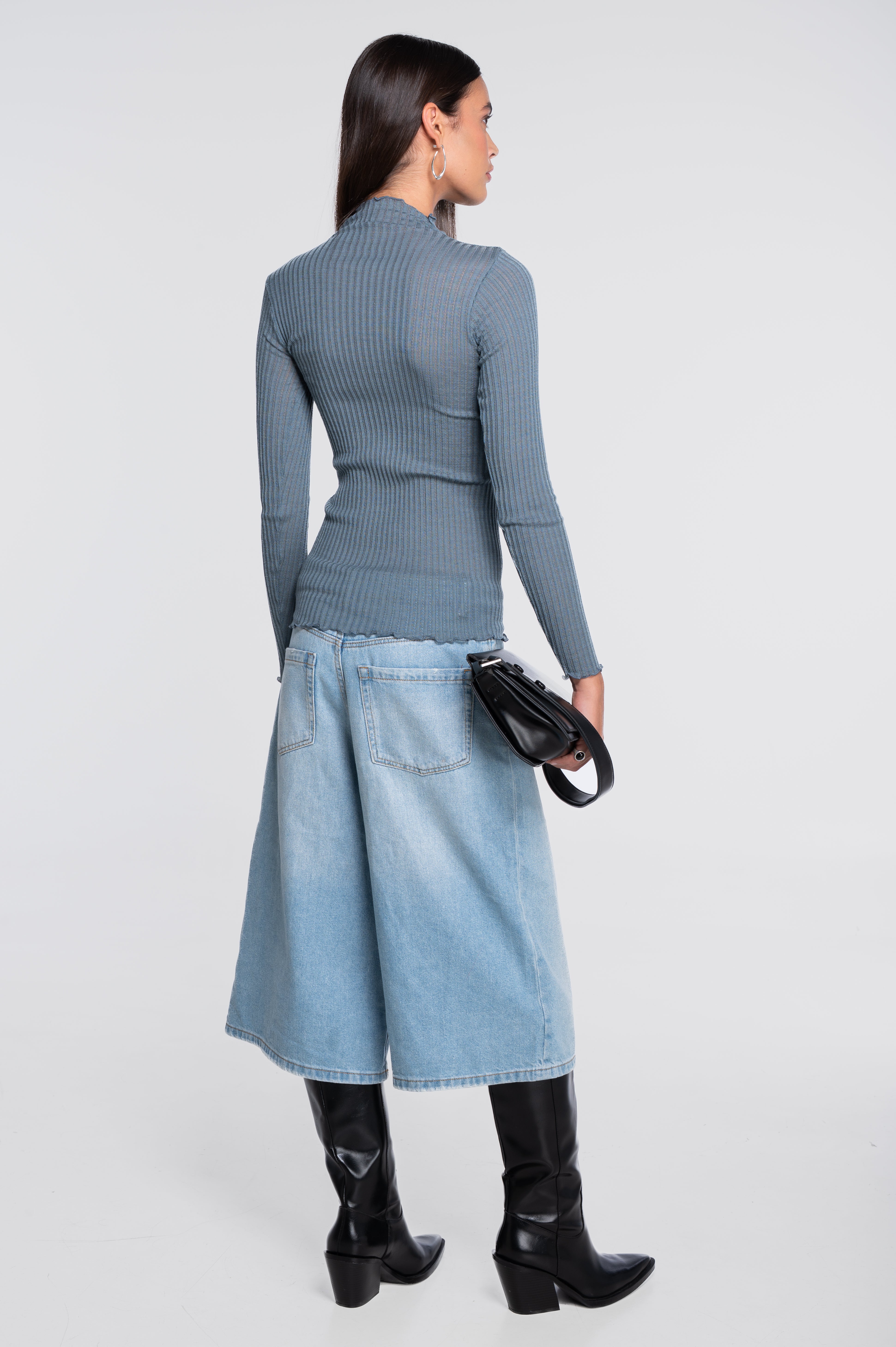 Haut à manches longues et col montant en laine et soie ajourée 7494