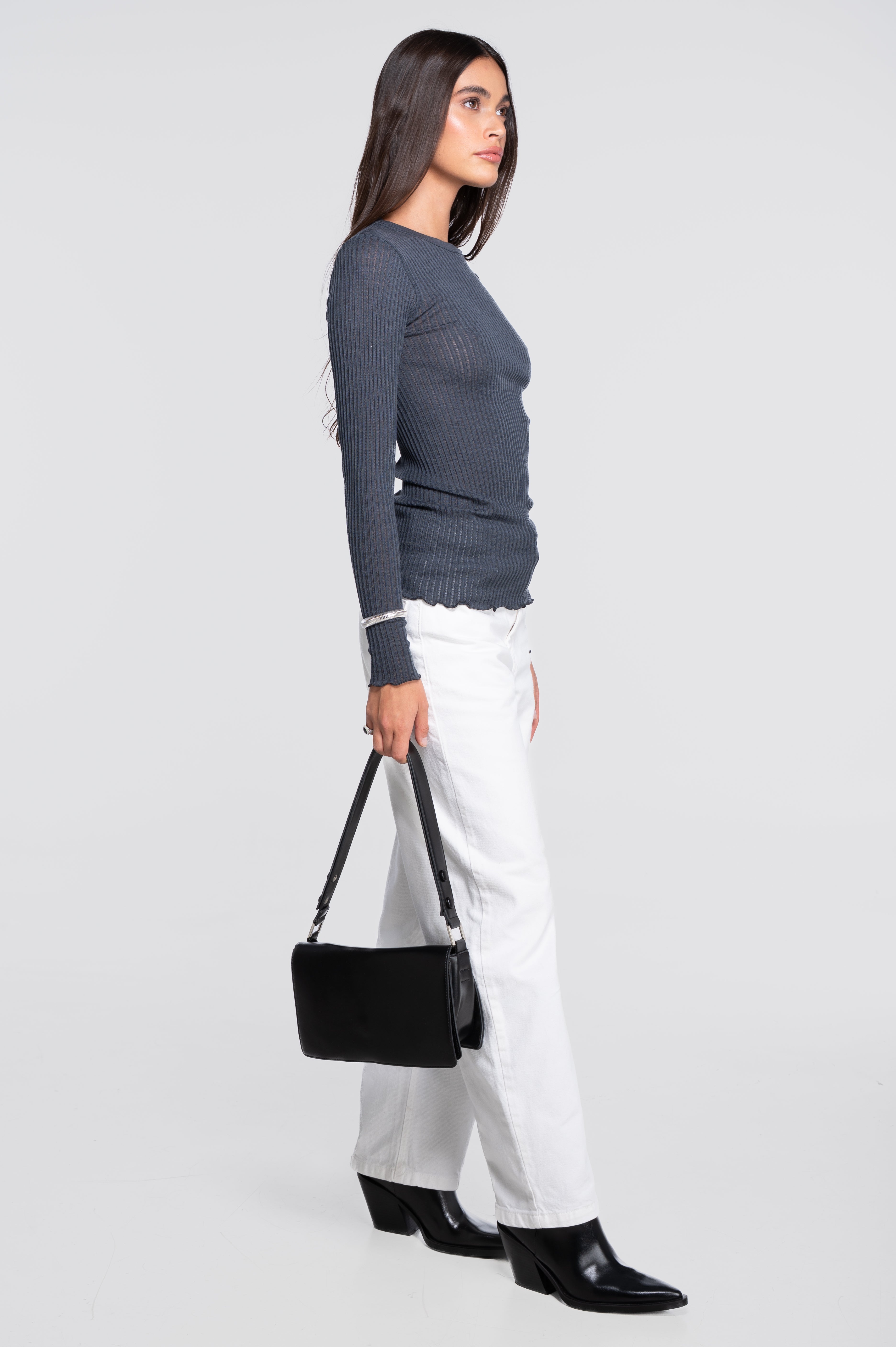 Haut à manches longues col rond en laine ajourée et soie 7496