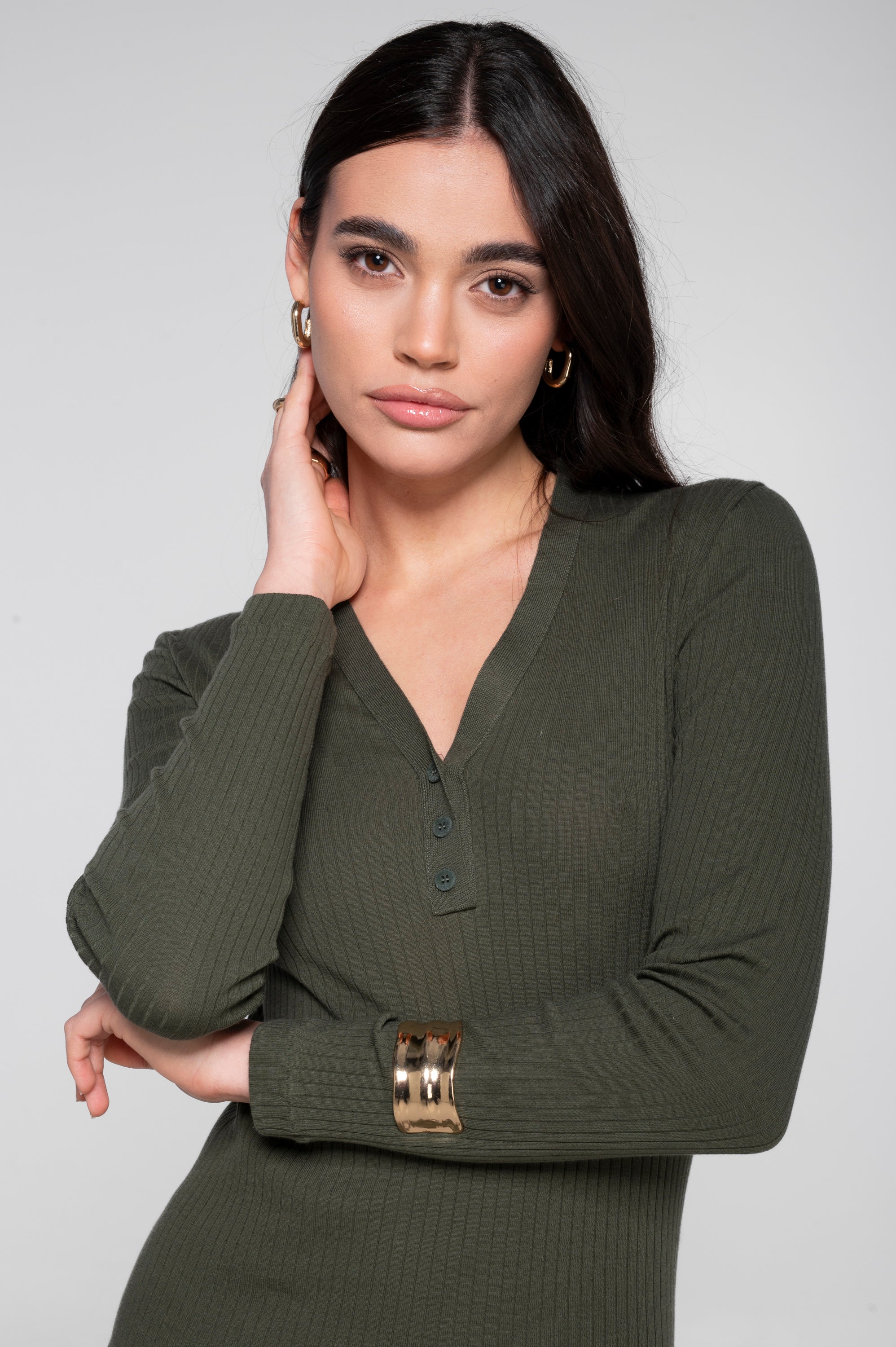 Cotton long sleeves henley shirt 7565