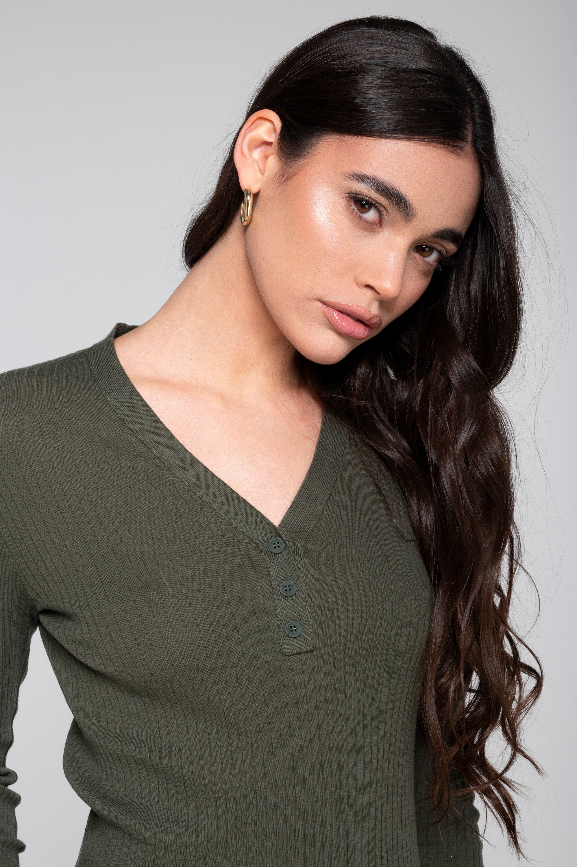 Cotton long sleeves henley shirt 7565