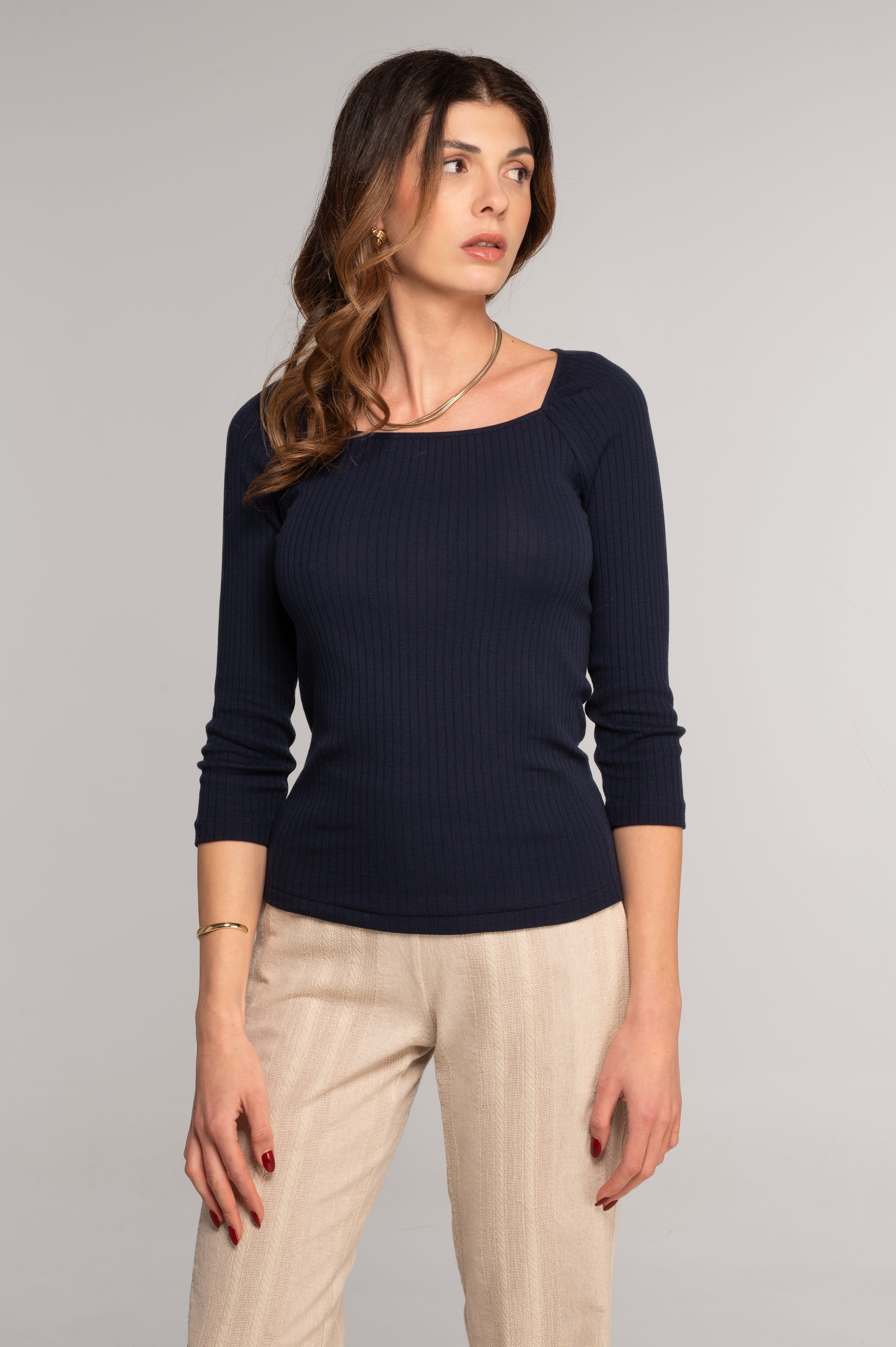 Cotton three-quarter sleeve shirt 7567