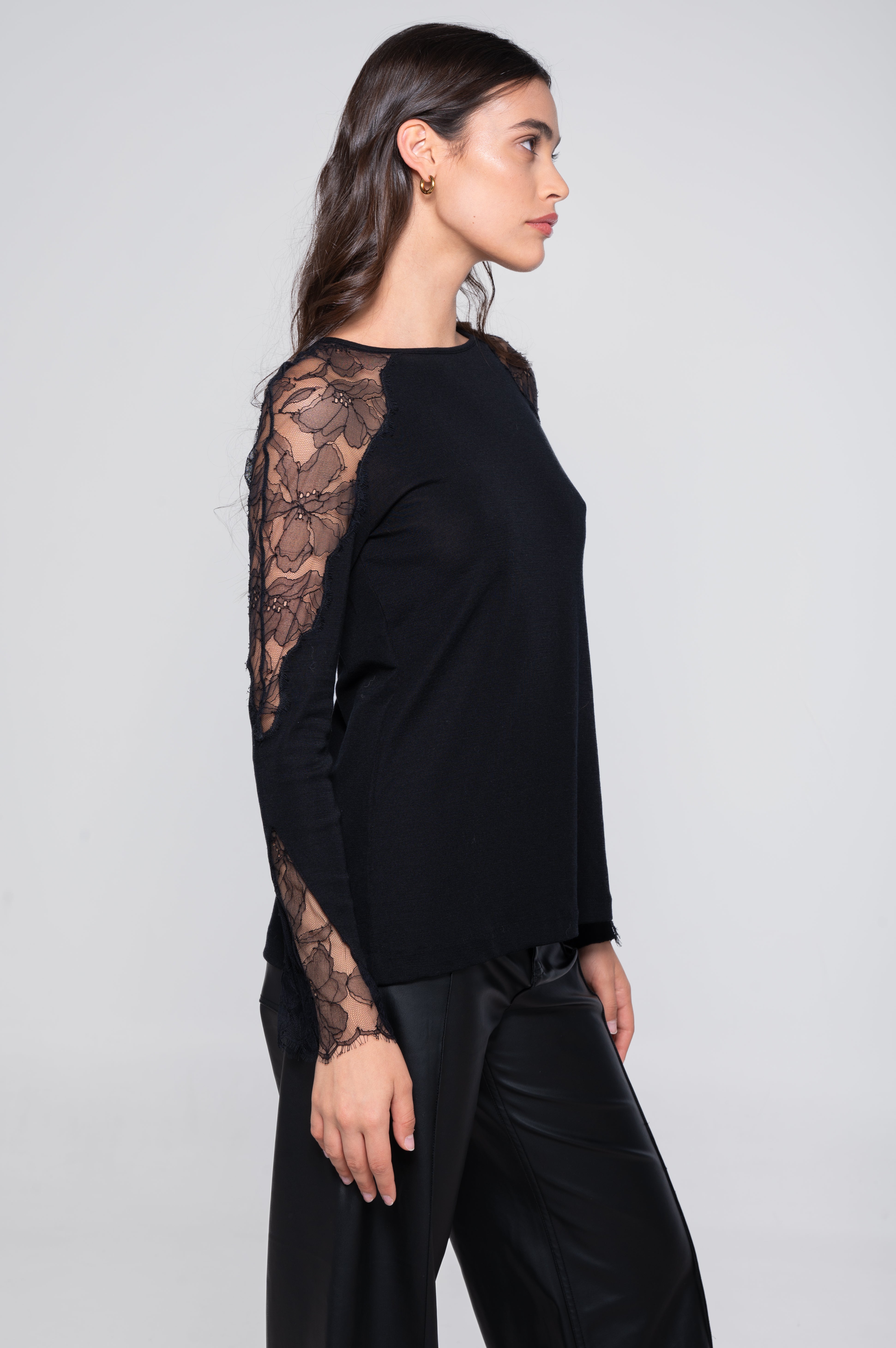 Longsleeves Woman70% Wool , 30% Silk 7603