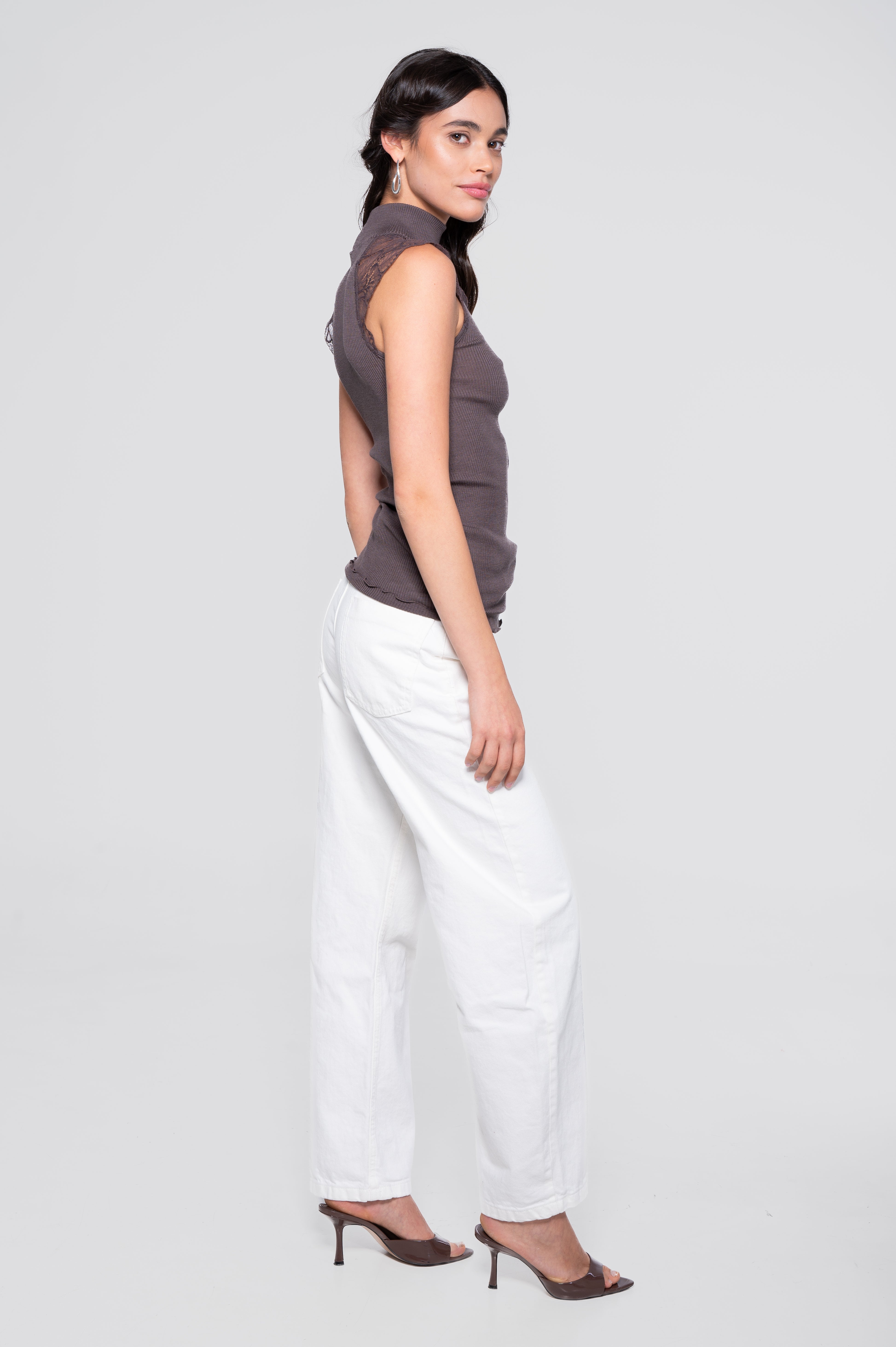 Wool and silk sleeveless mock neck top with Leavers lace 7611