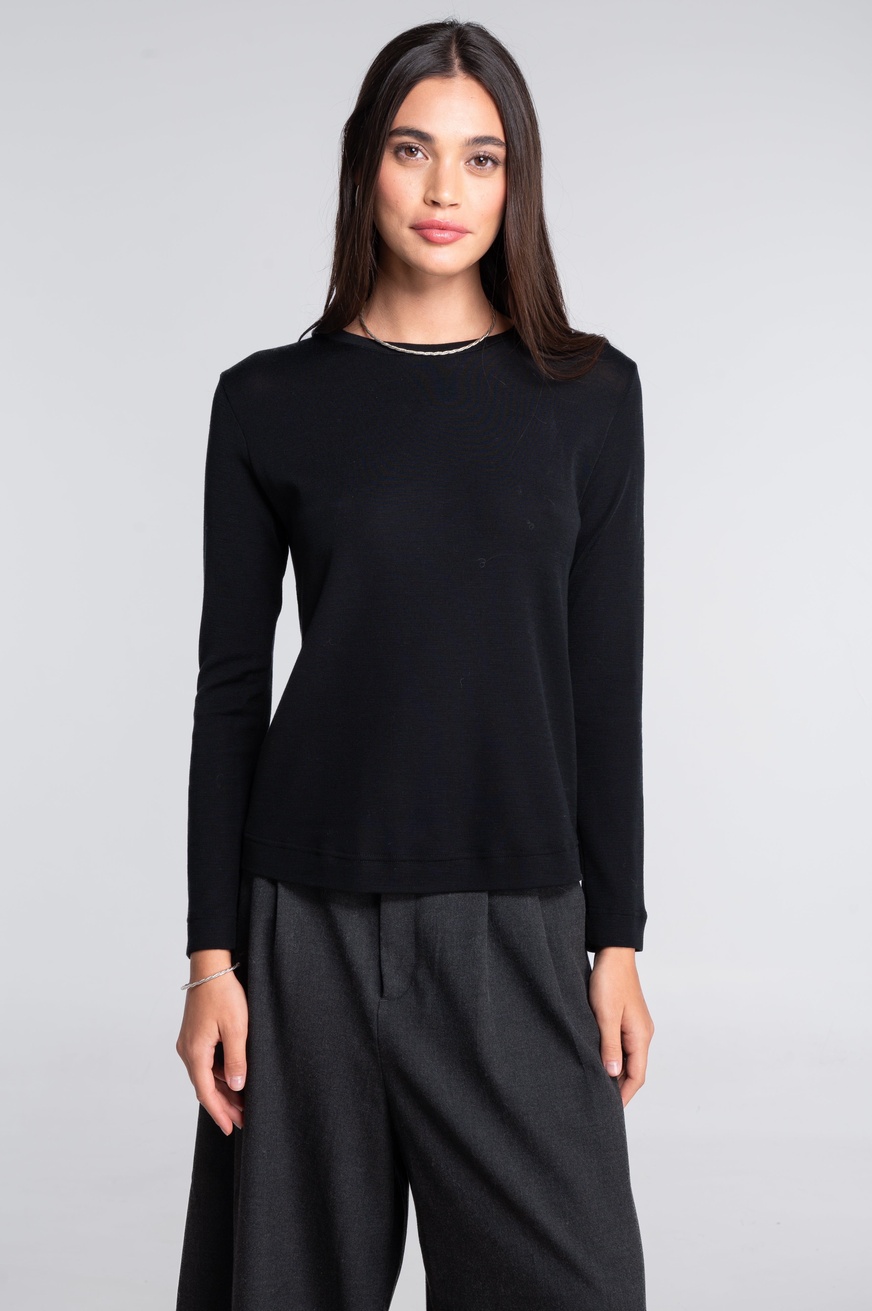 Wool and silk long sleeves roundneck shirt 7637