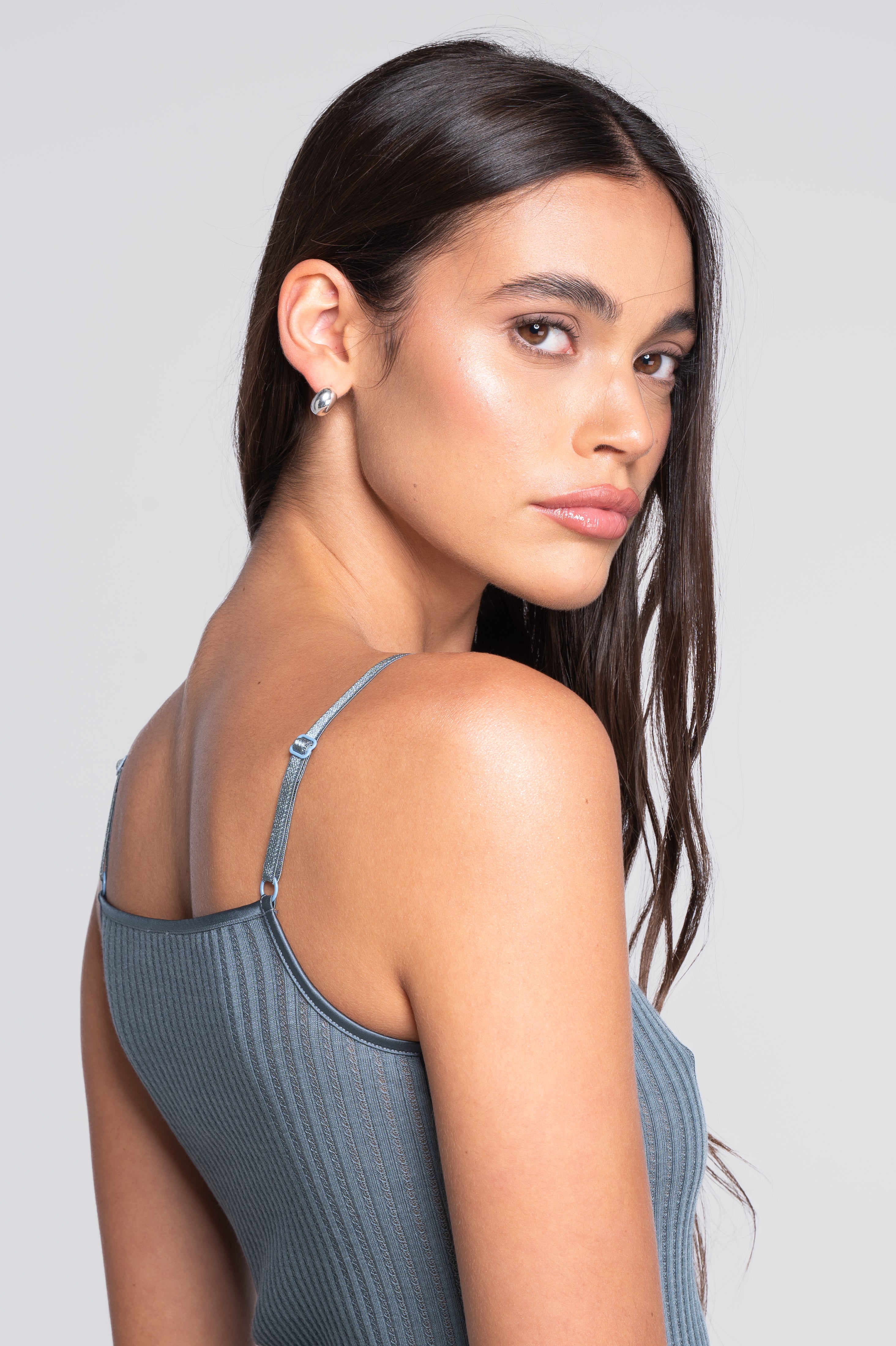 Straight neckline camisole top in ajouré wool and silk with Leavers lace 7646