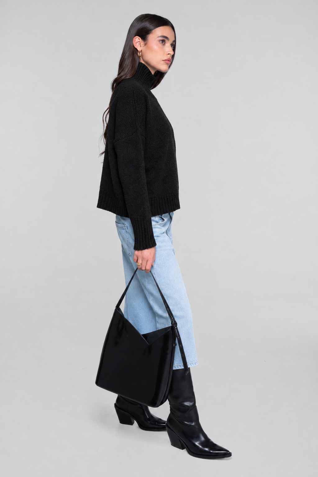 Maglione in lana cardata con collo alto 7671