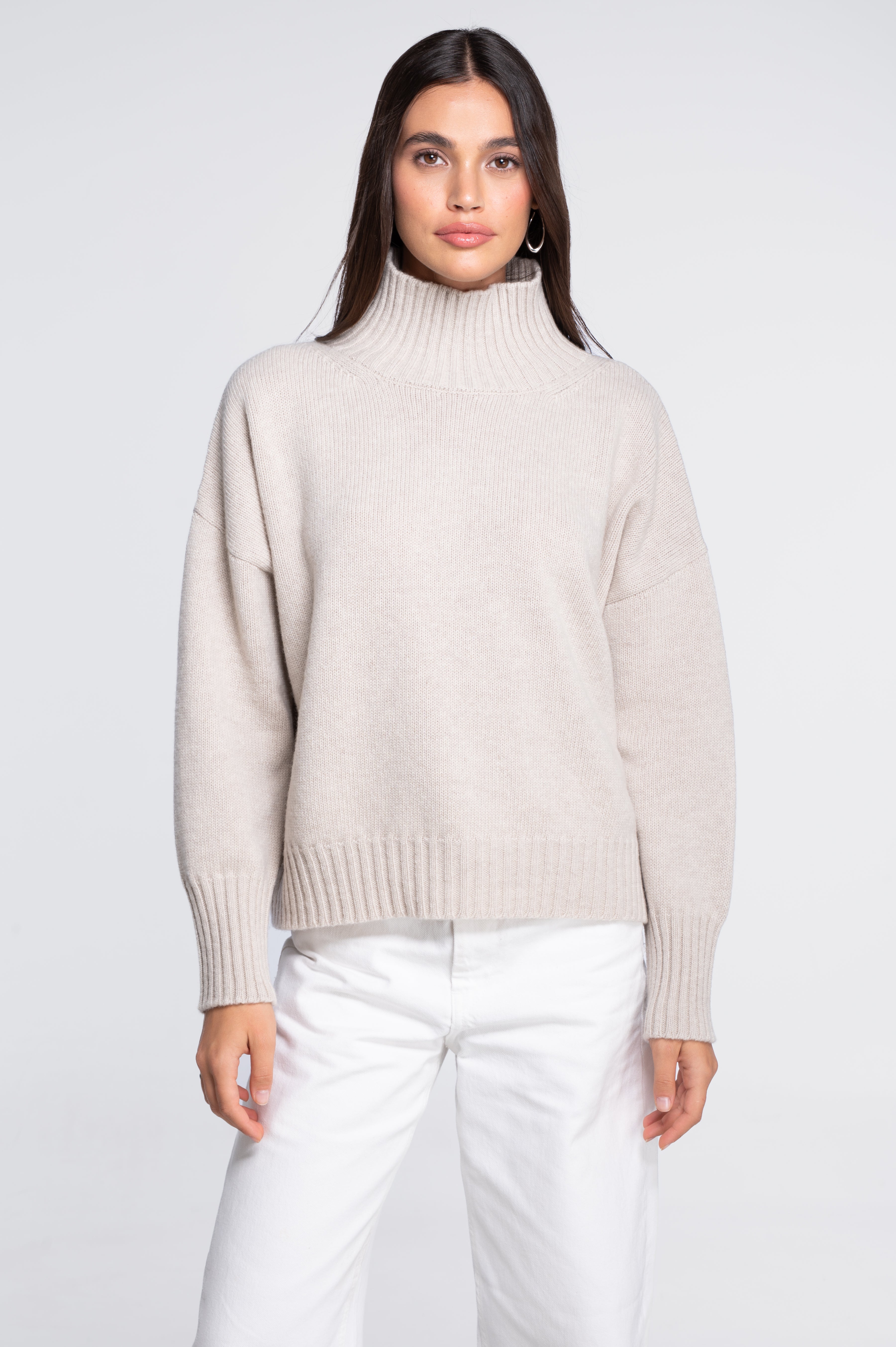Mock neck pullover in pure carded wool 7671