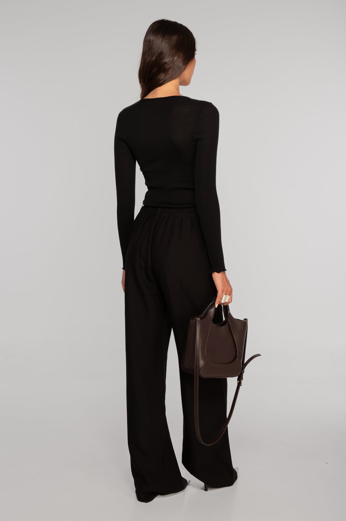 Wool and silk long sleeves V neck shirt with Chantilly lace insert 7817