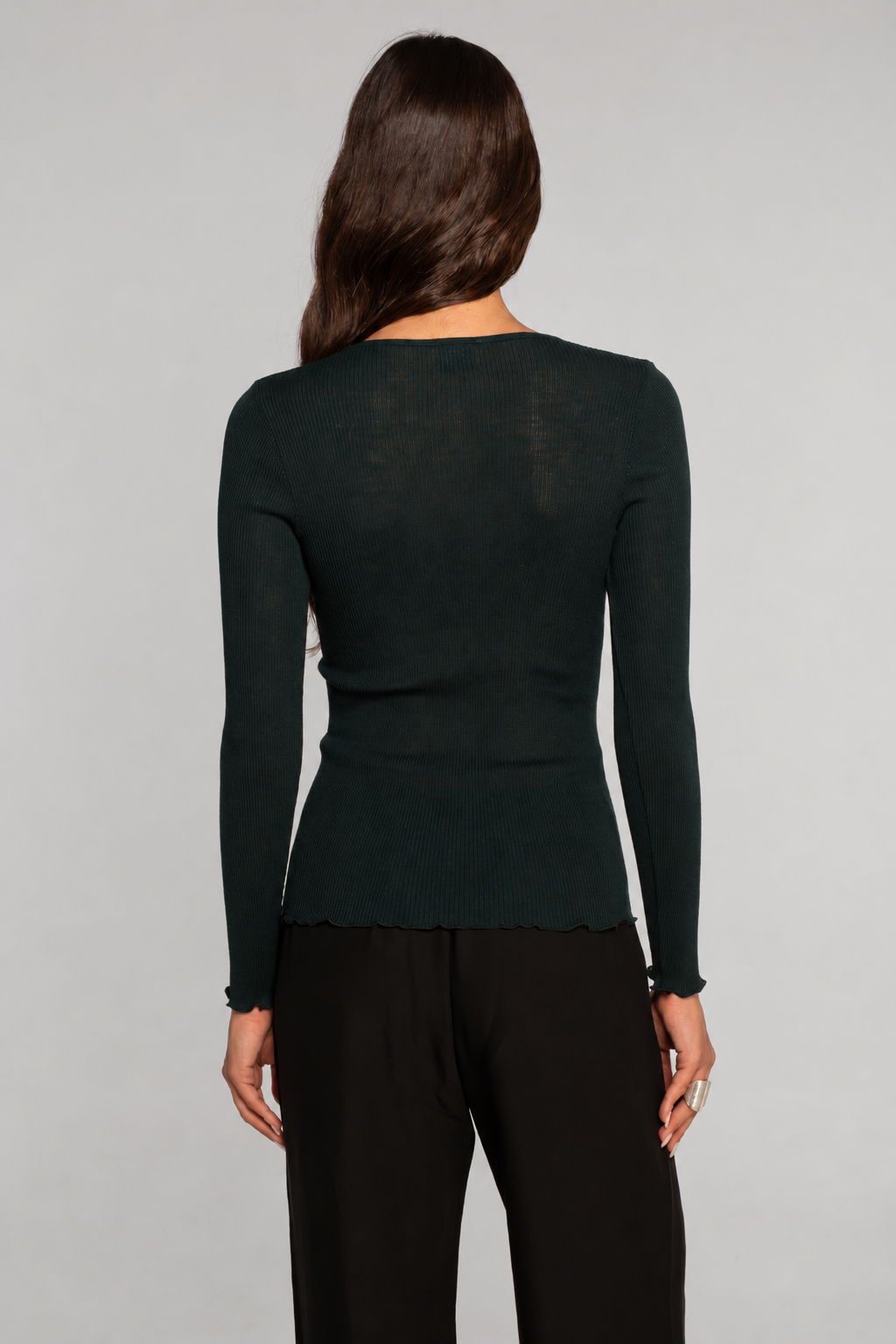 Wool and silk long sleeves V neck shirt with Chantilly lace insert 7817