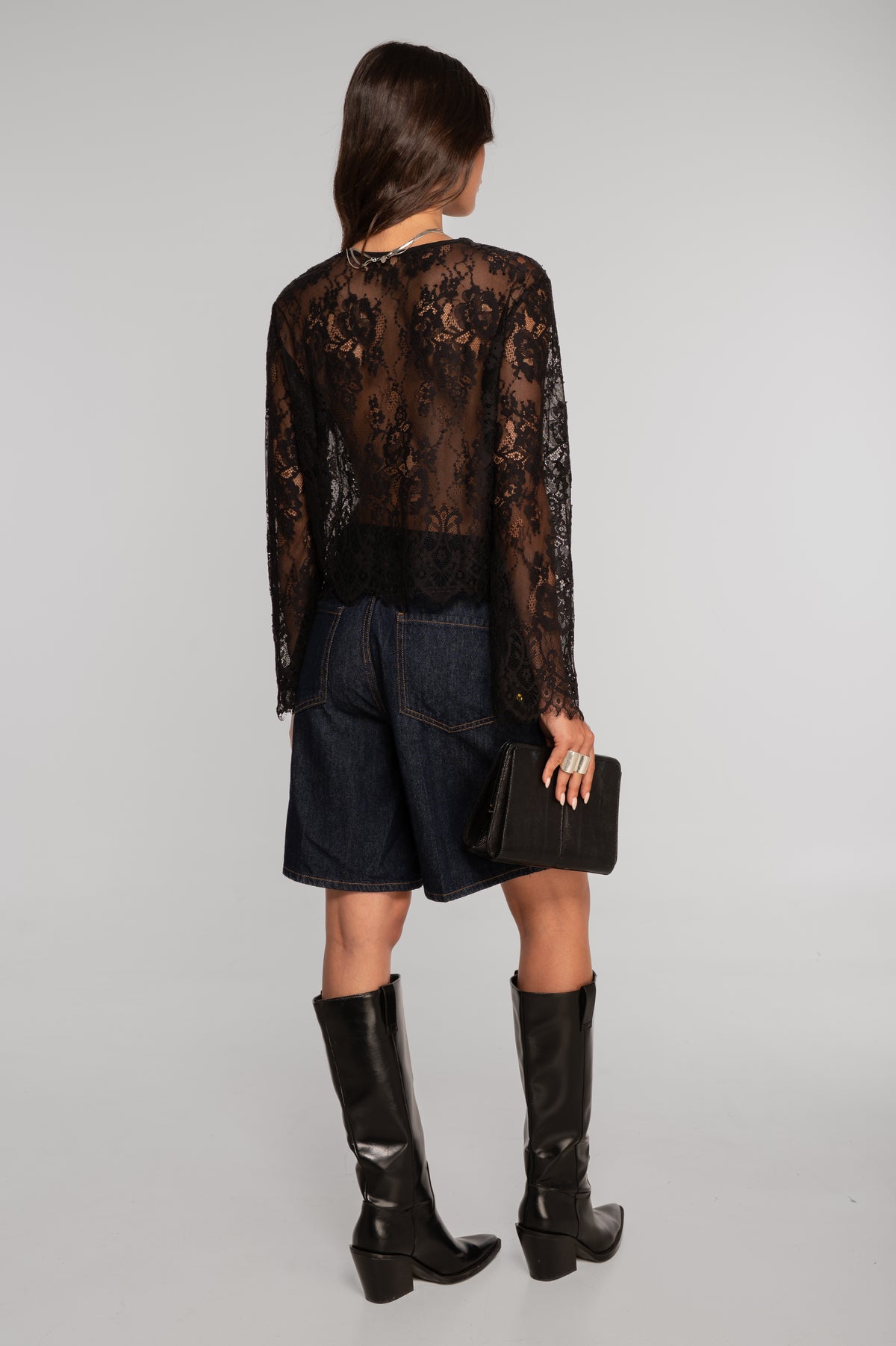 Floral lace roundneck shirt with flared sleeves 7834