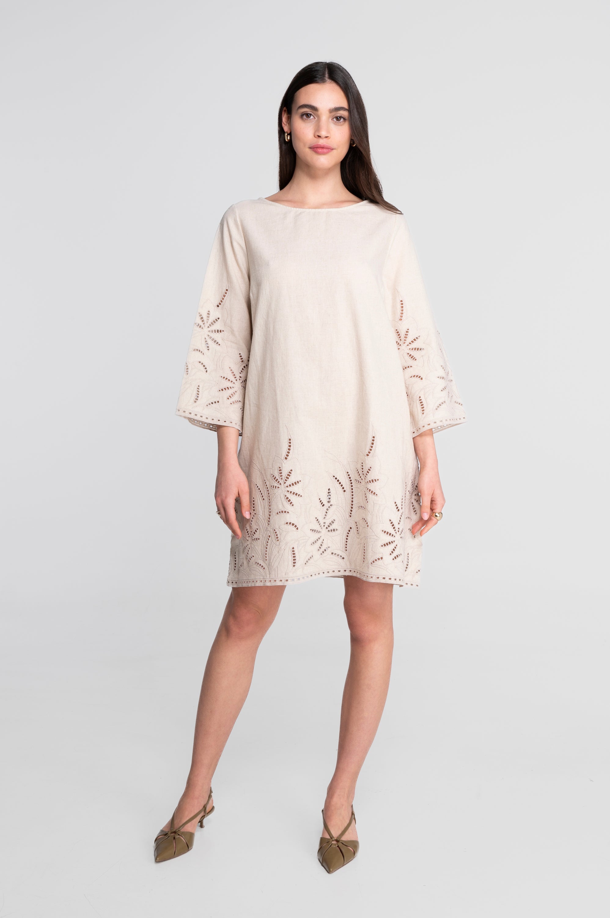 Cotton-linen dress with foliage embroidery 7532