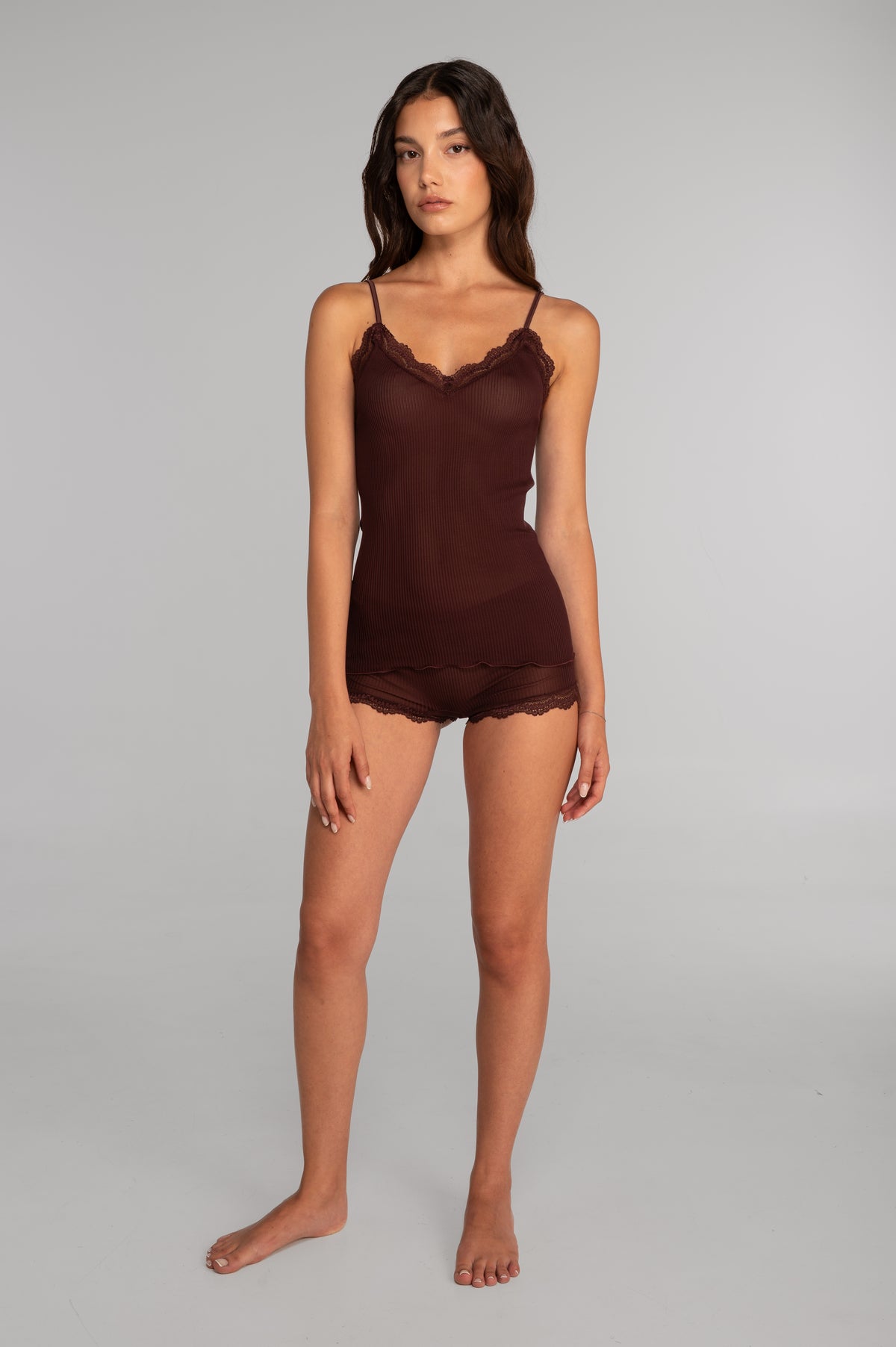 Dentelle de Calais®” Spaghetti Top V-neck in pure silk 9474